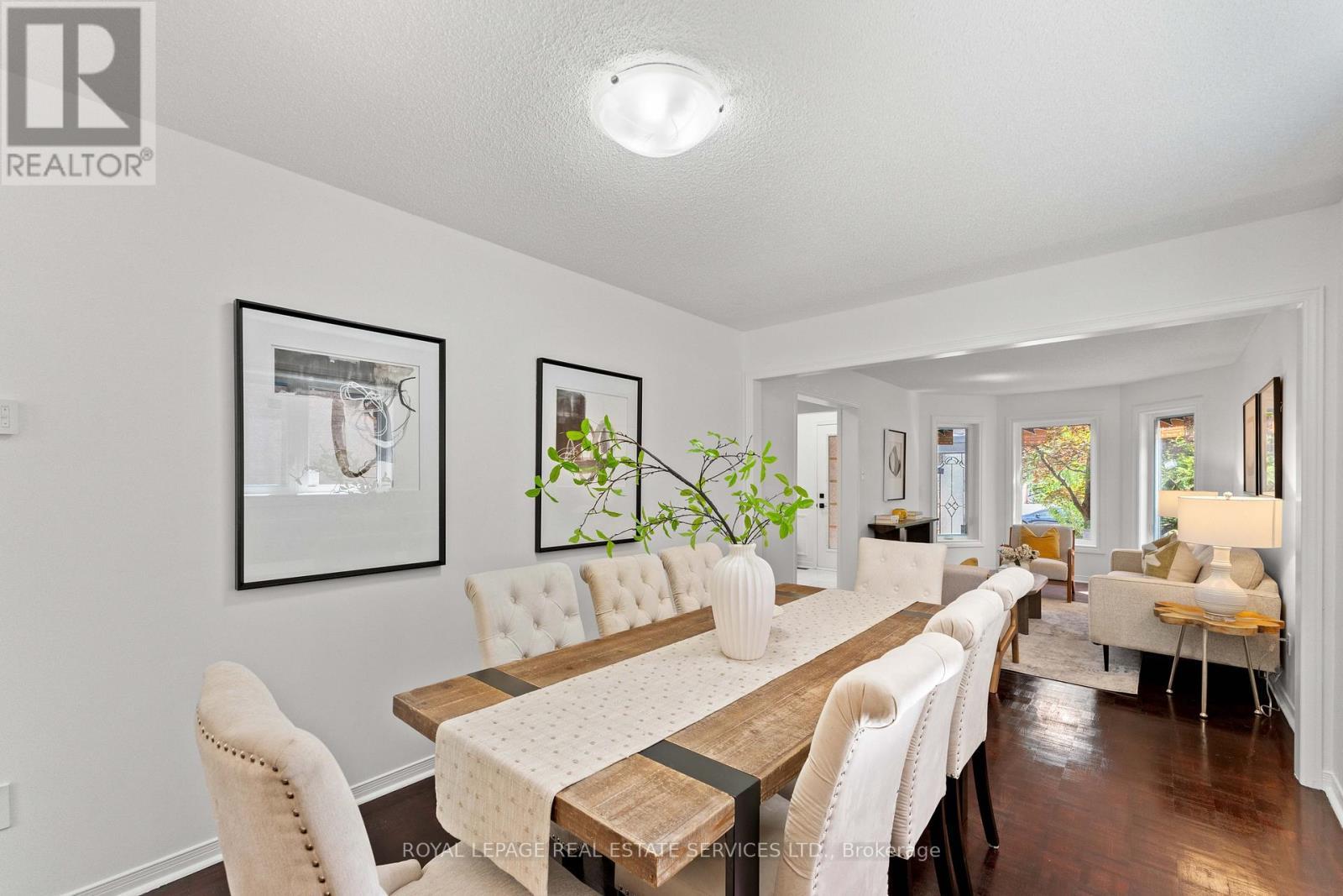 












175 BERWICK CRESCENT

,
Richmond Hill,




Ontario
L4C0B4

