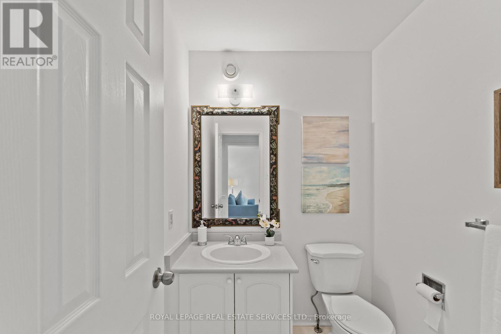 












175 BERWICK CRESCENT

,
Richmond Hill,




Ontario
L4C0B4

