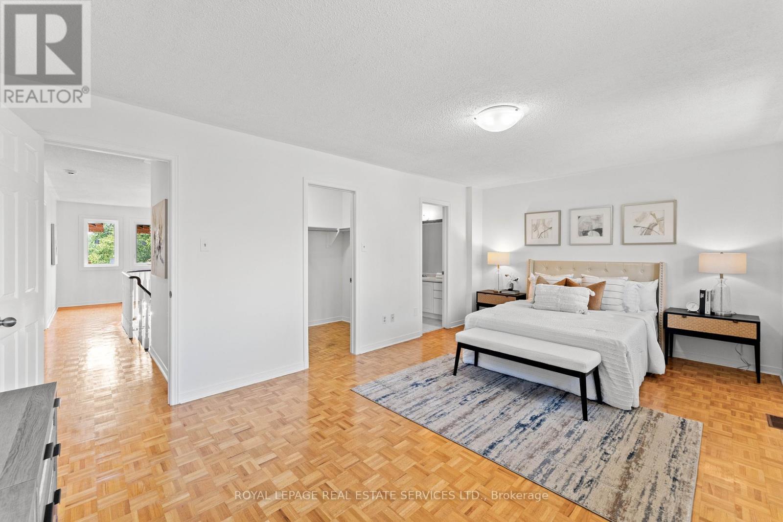 












175 BERWICK CRESCENT

,
Richmond Hill,




Ontario
L4C0B4

