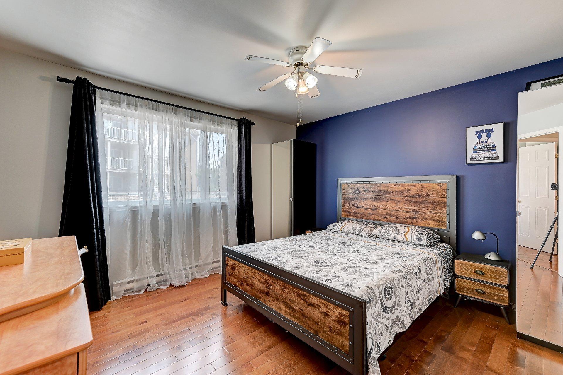 









9616


Rue Riverin

,
Brossard,




QC
J4X2Z1


