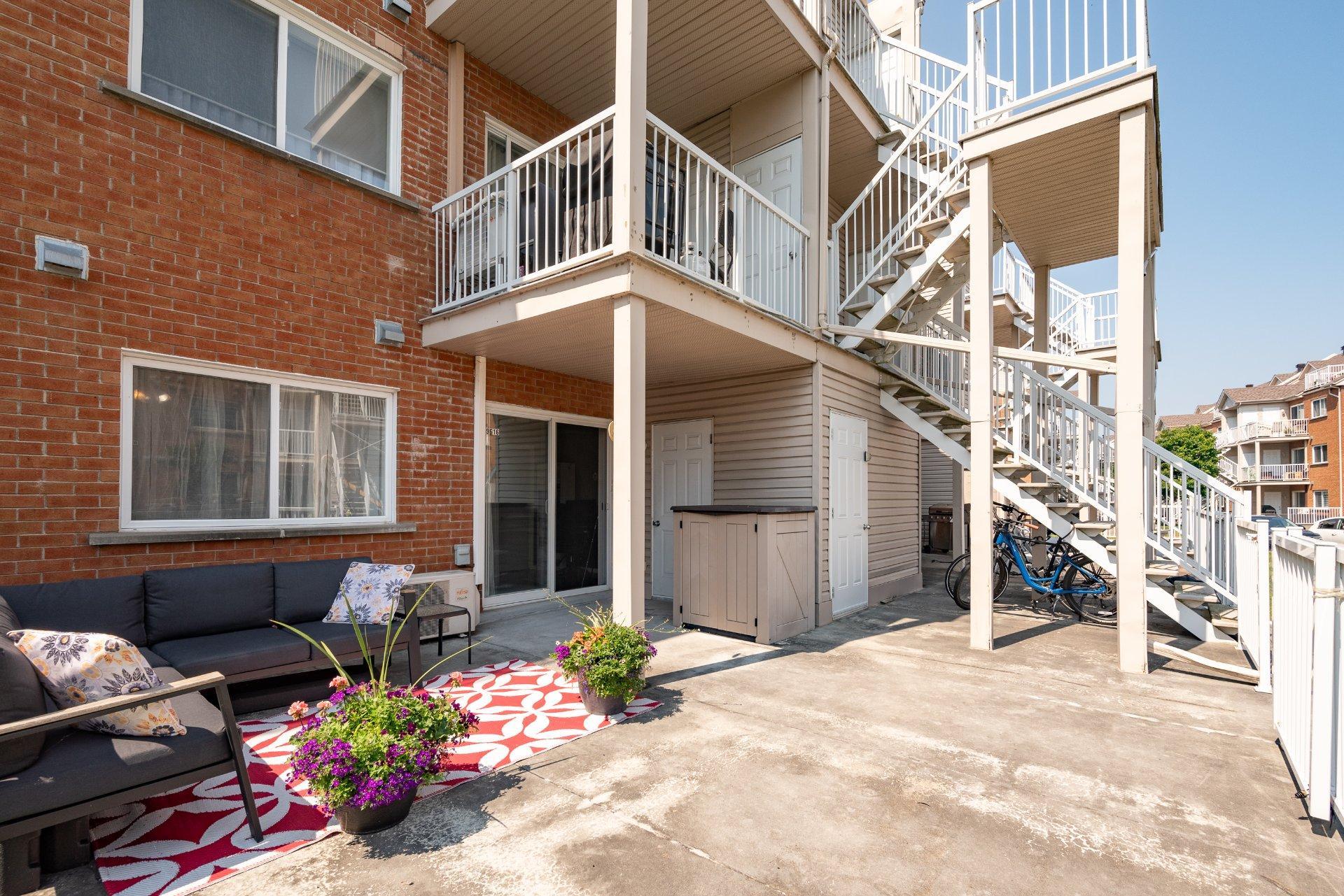 









9616


Rue Riverin

,
Brossard,




QC
J4X2Z1

