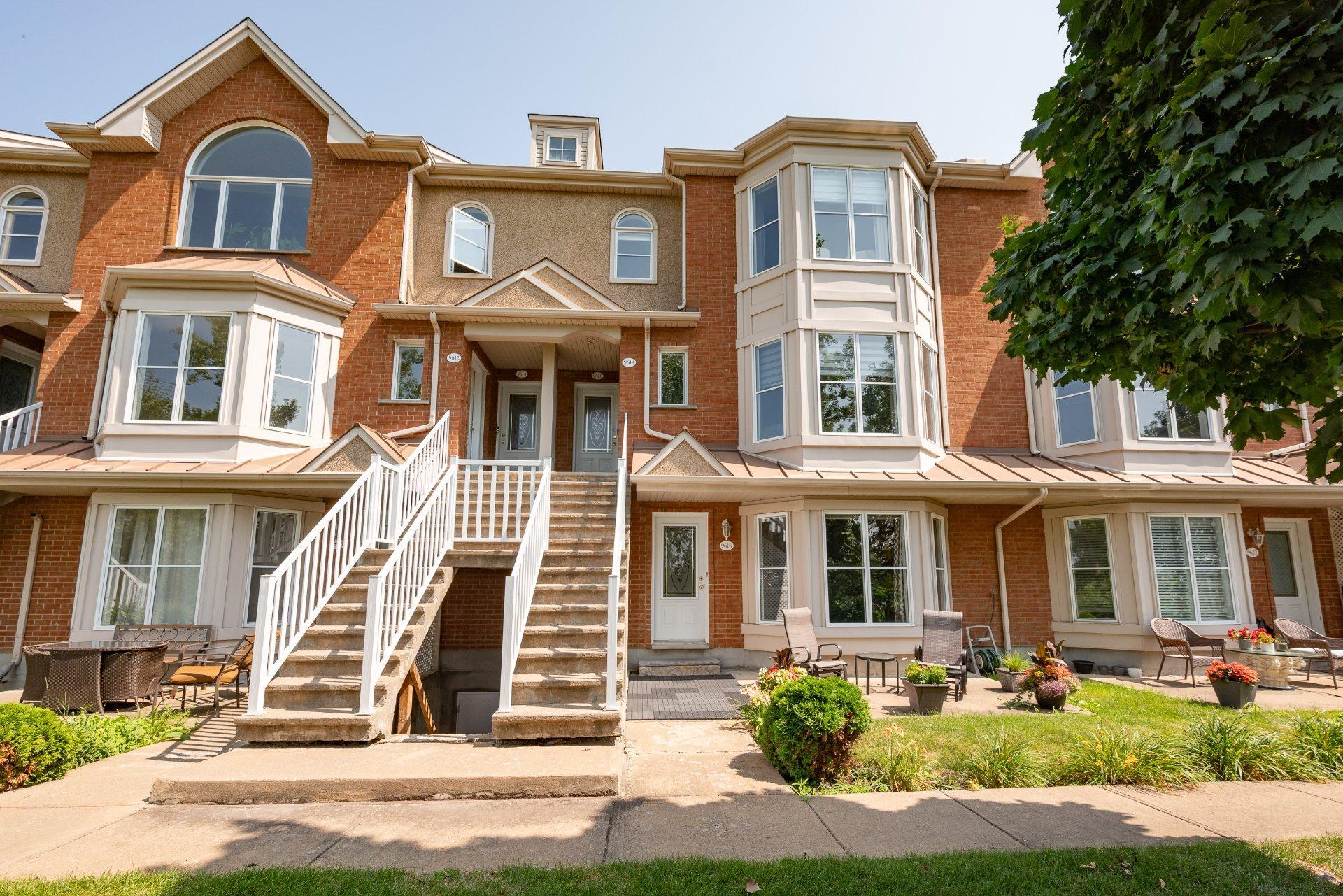 









9616


Rue Riverin

,
Brossard,




QC
J4X2Z1

