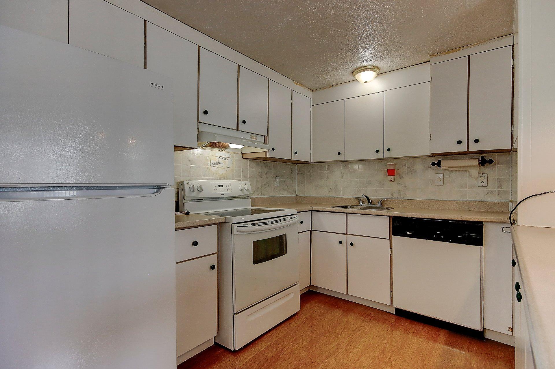 









3950


Boul. Sir-Wilfrid-Laurier

, 580,
Longueuil (Saint-Hubert),




QC
J3Y5Y9

