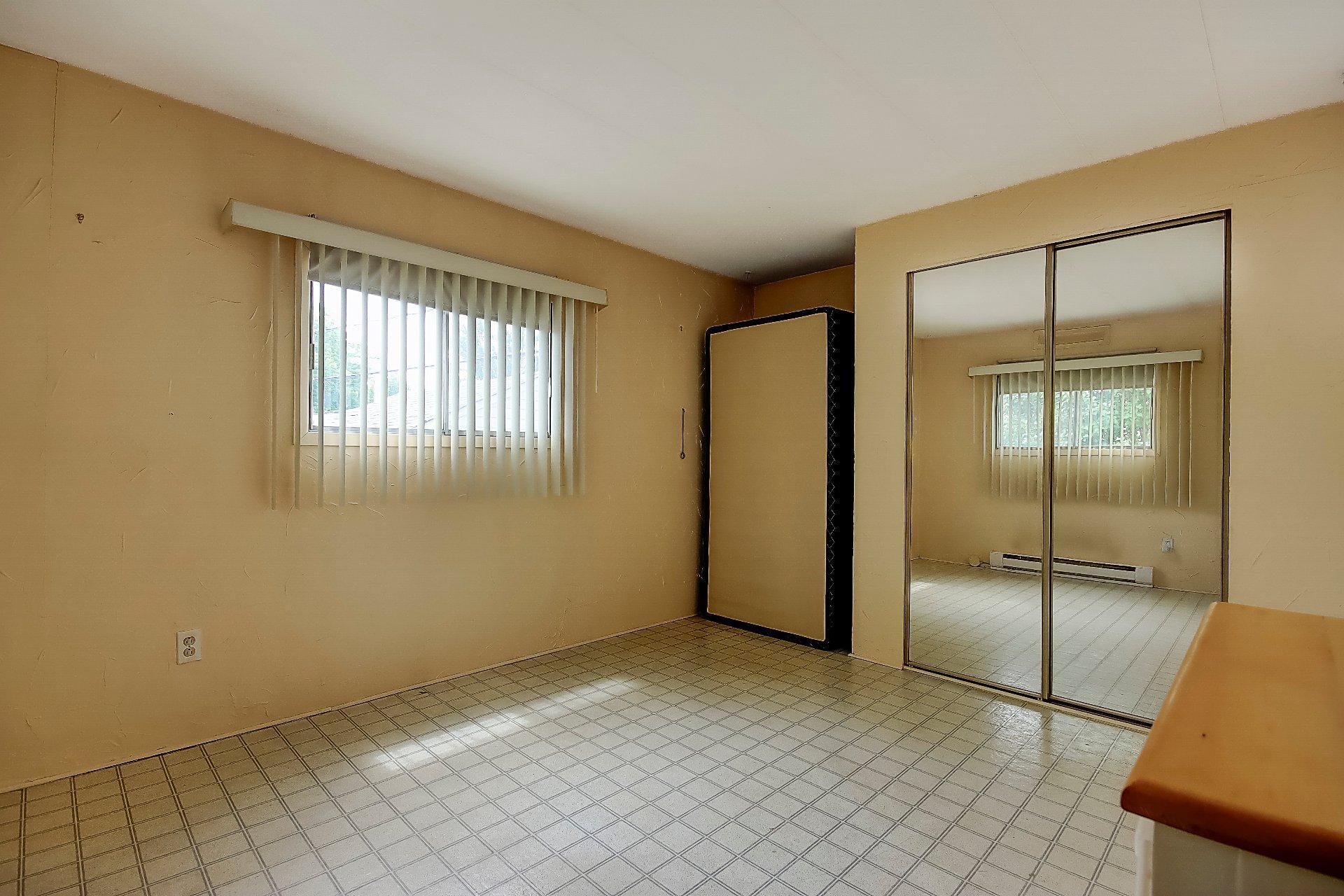 









3950


Boul. Sir-Wilfrid-Laurier

, 580,
Longueuil (Saint-Hubert),




QC
J3Y5Y9


