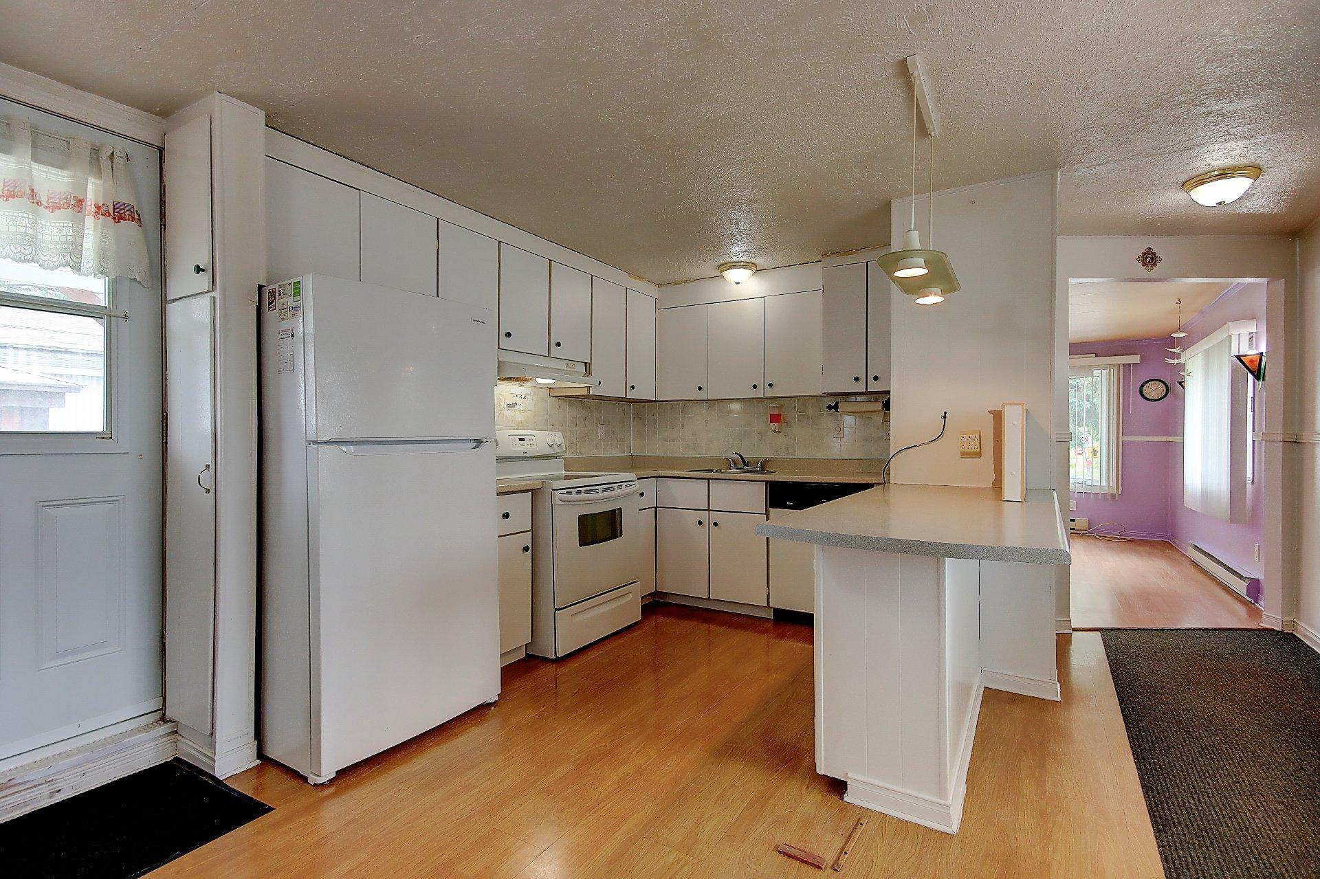 









3950


Boul. Sir-Wilfrid-Laurier

, 580,
Longueuil (Saint-Hubert),




QC
J3Y5Y9

