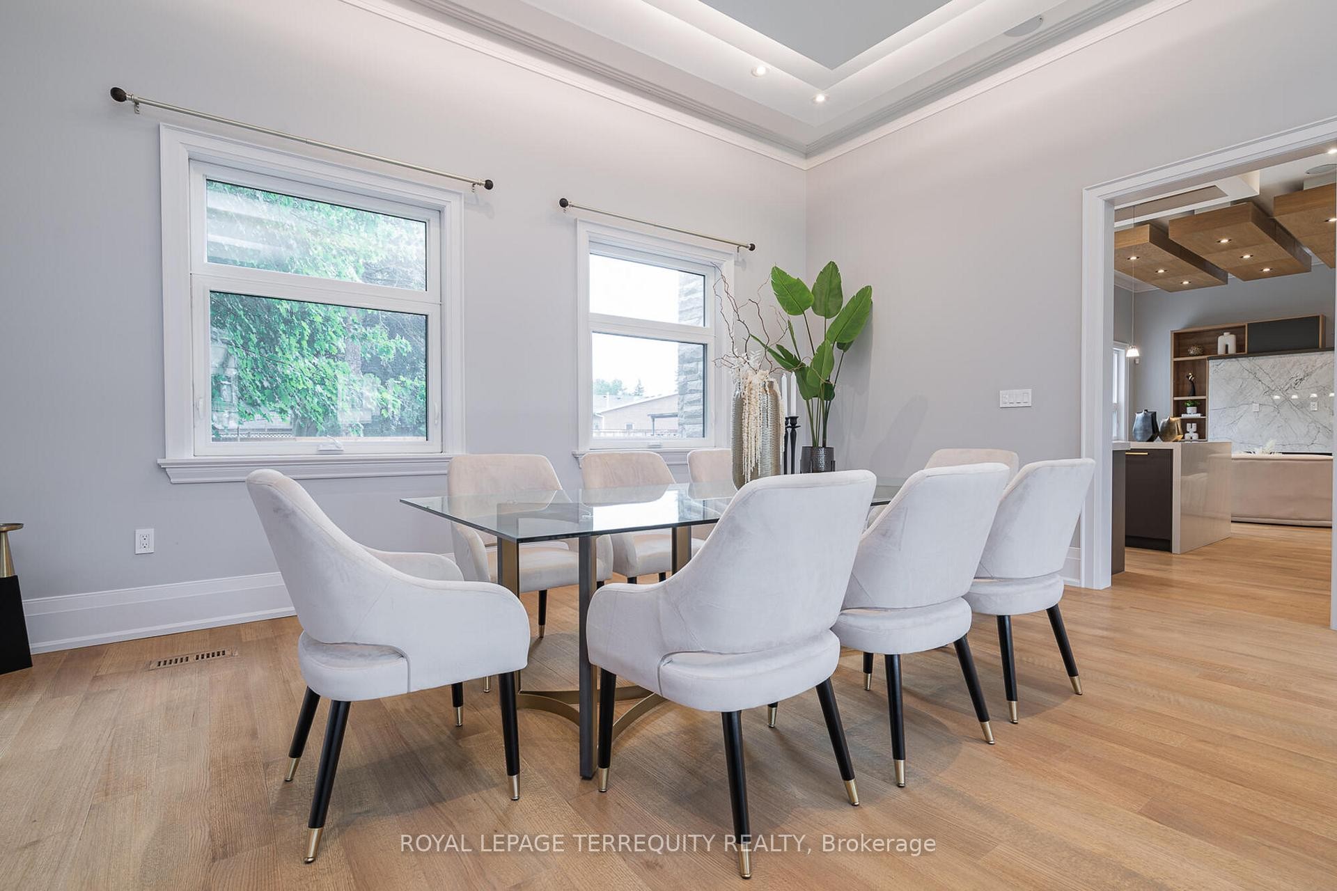 









45


Seaton

Drive,
Aurora,




ON
L4G 2K2

