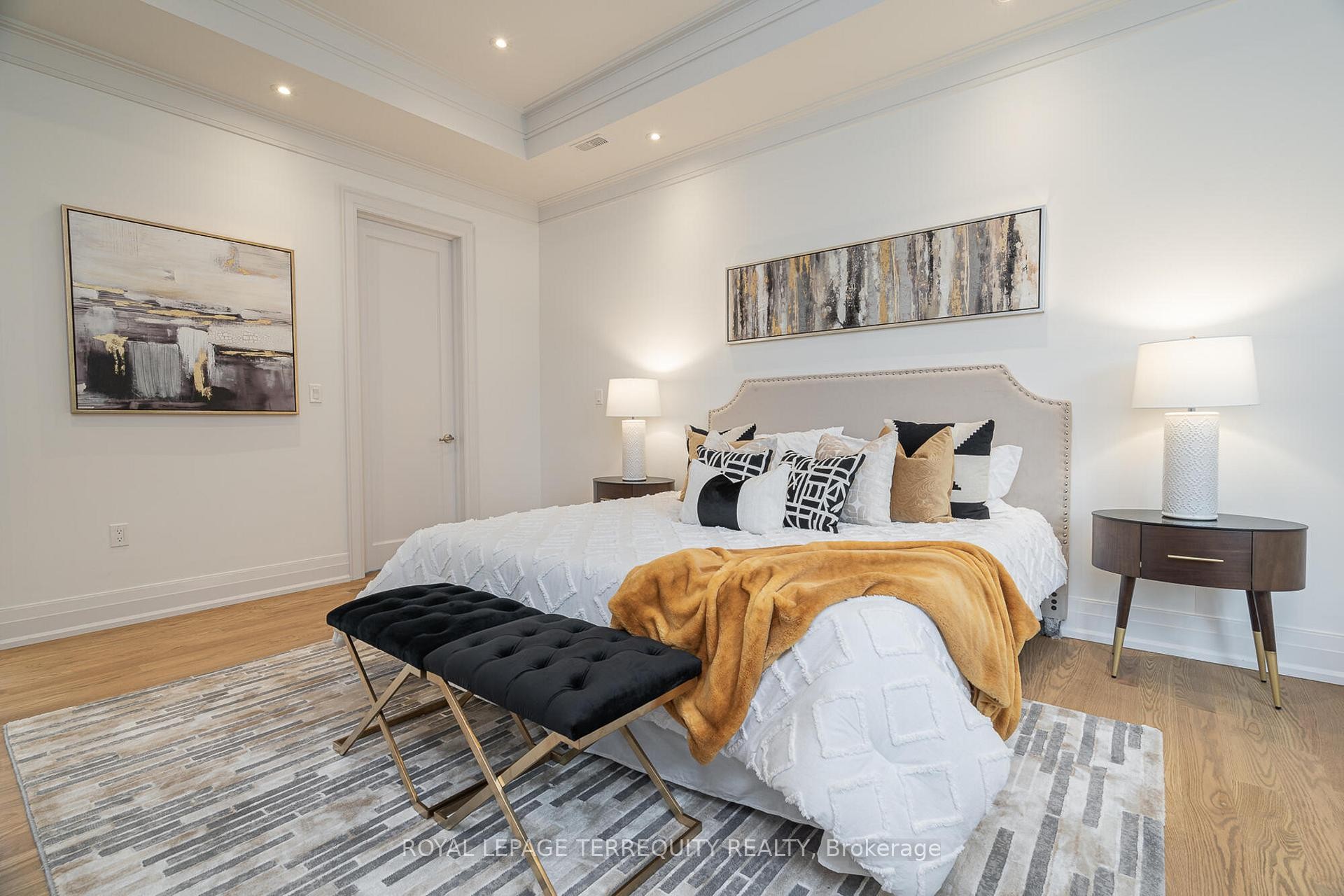 









45


Seaton

Drive,
Aurora,




ON
L4G 2K2

