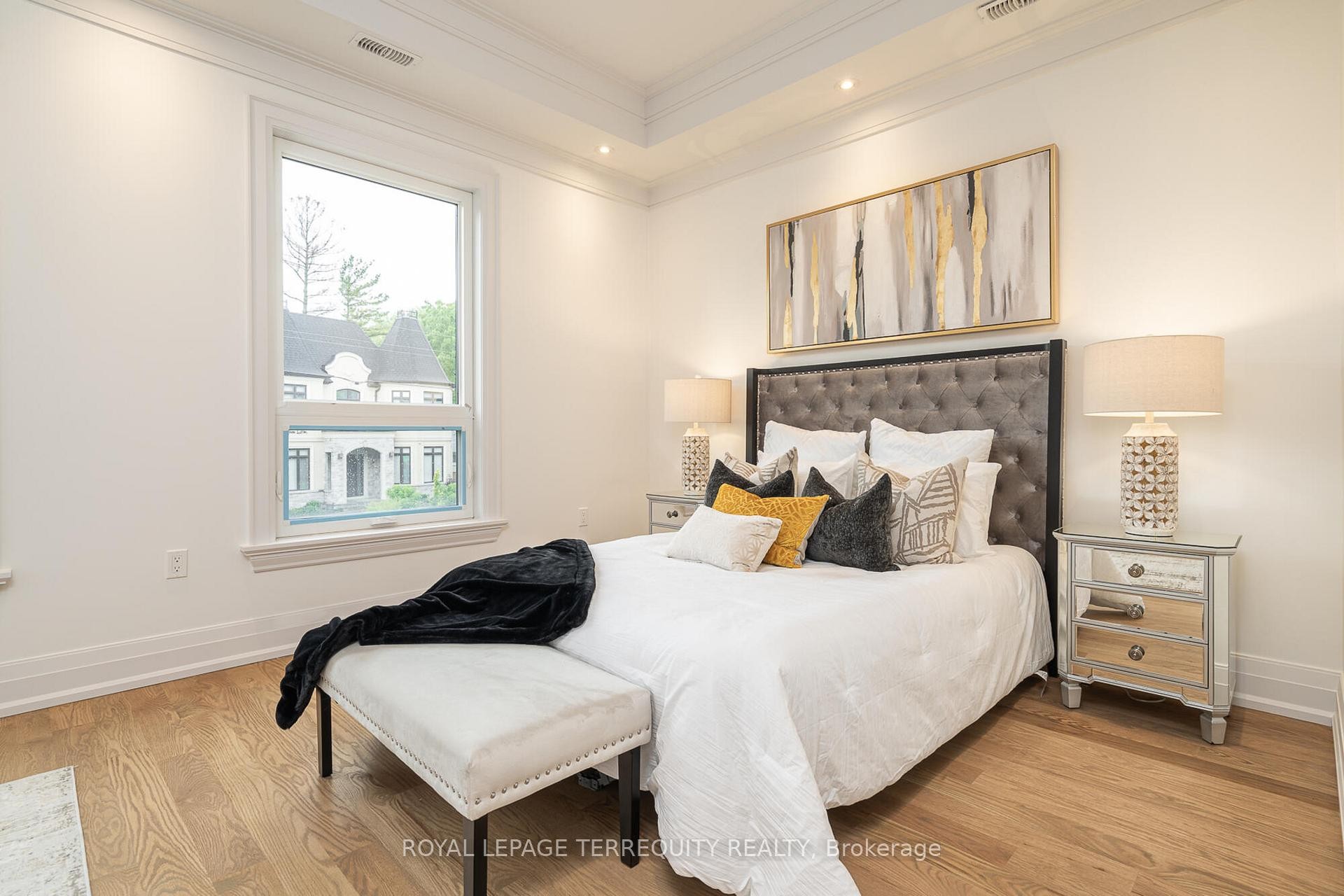 









45


Seaton

Drive,
Aurora,




ON
L4G 2K2

