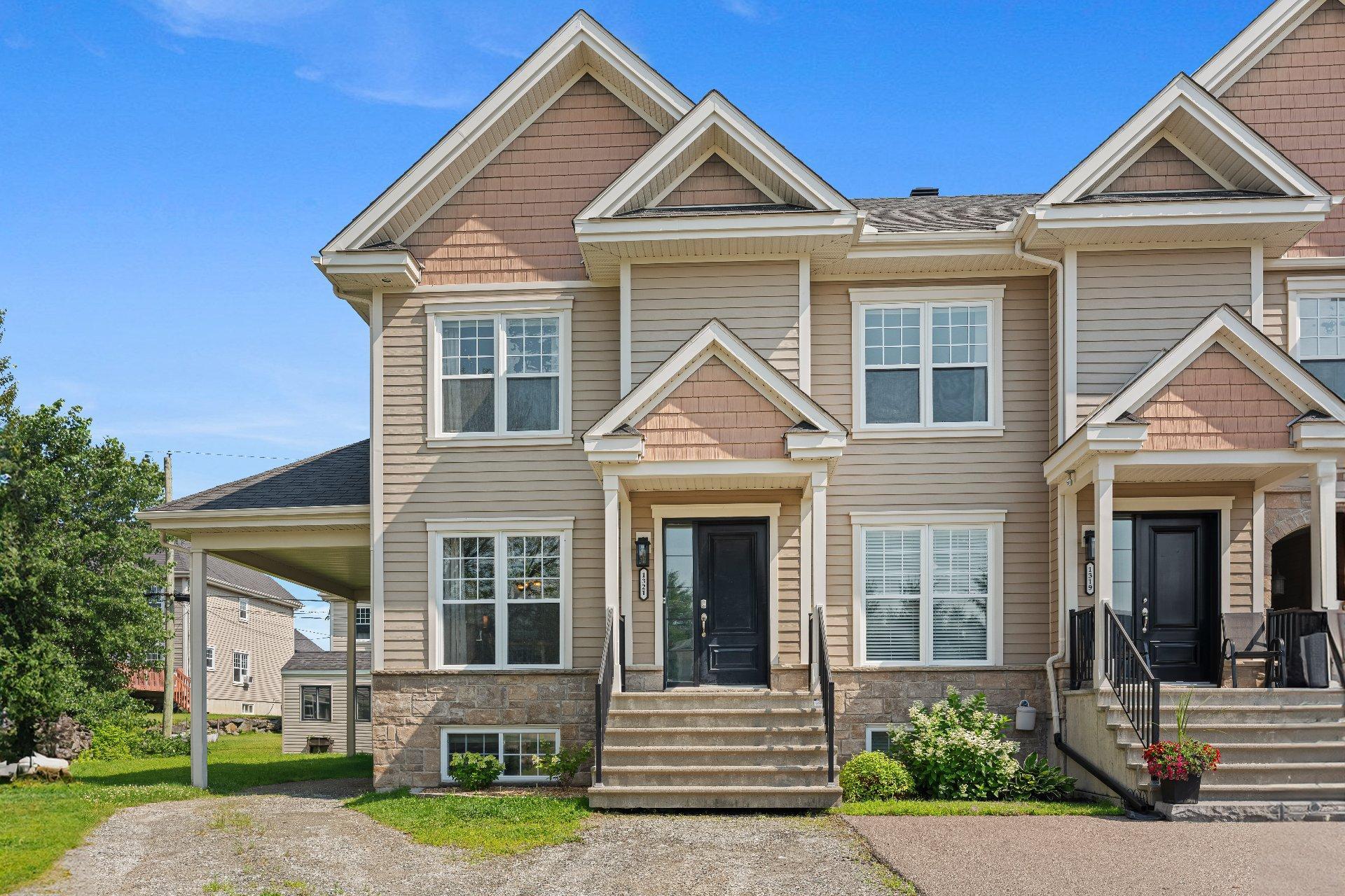 









1321


Rue Marcel-Marcotte

,
Sherbrooke (Brompton/Rock Forest/Saint-Élie/Deauville),




QC
J1N0S3

