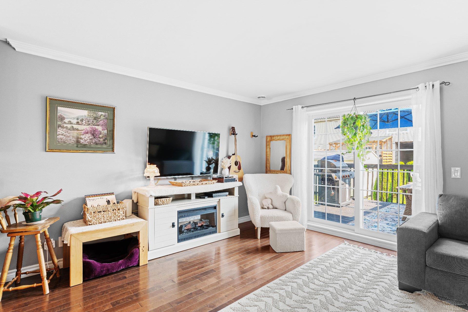 









1321


Rue Marcel-Marcotte

,
Sherbrooke (Brompton/Rock Forest/Saint-Élie/Deauville),




QC
J1N0S3

