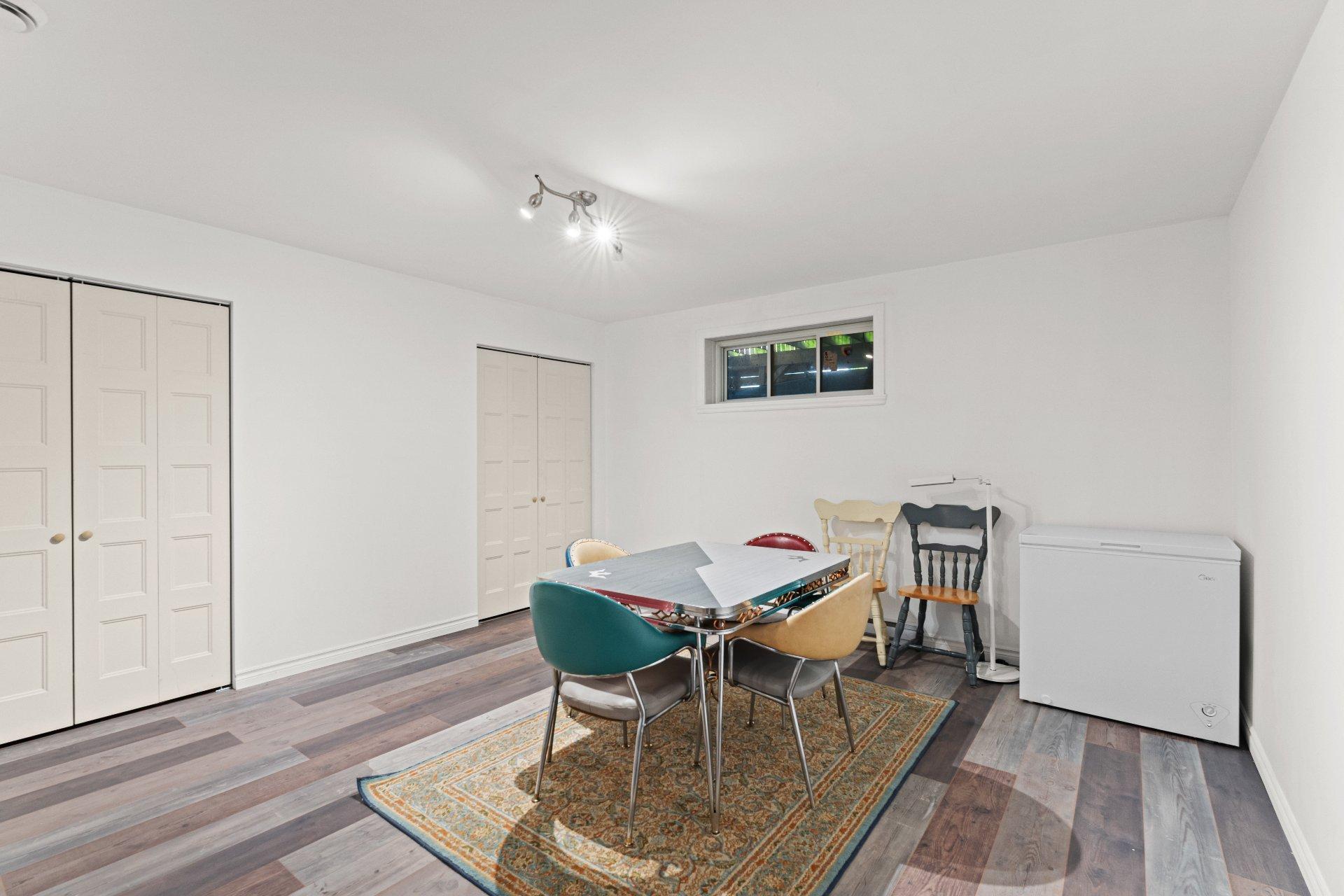 









1321


Rue Marcel-Marcotte

,
Sherbrooke (Brompton/Rock Forest/Saint-Élie/Deauville),




QC
J1N0S3

