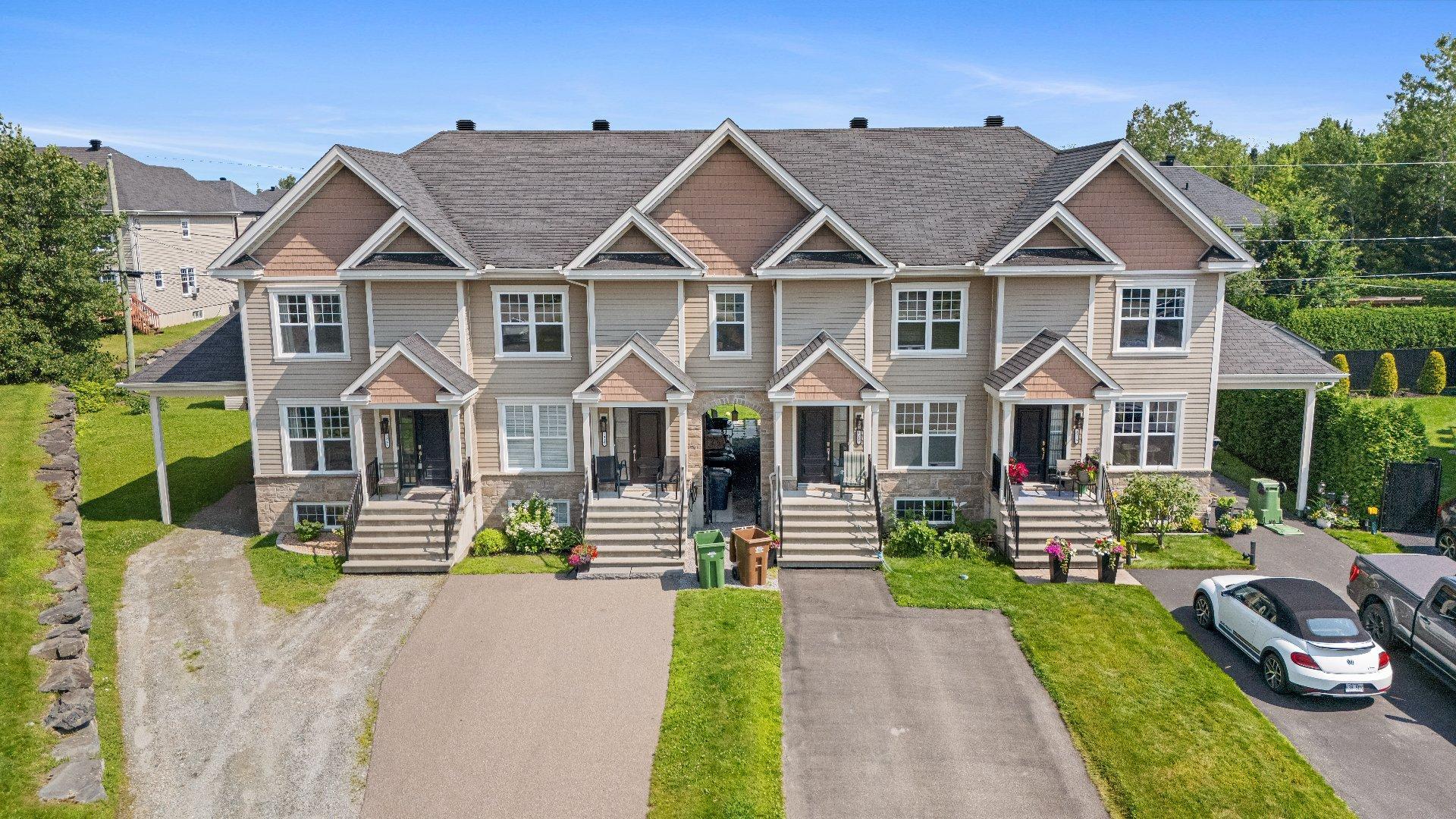 









1321


Rue Marcel-Marcotte

,
Sherbrooke (Brompton/Rock Forest/Saint-Élie/Deauville),




QC
J1N0S3

