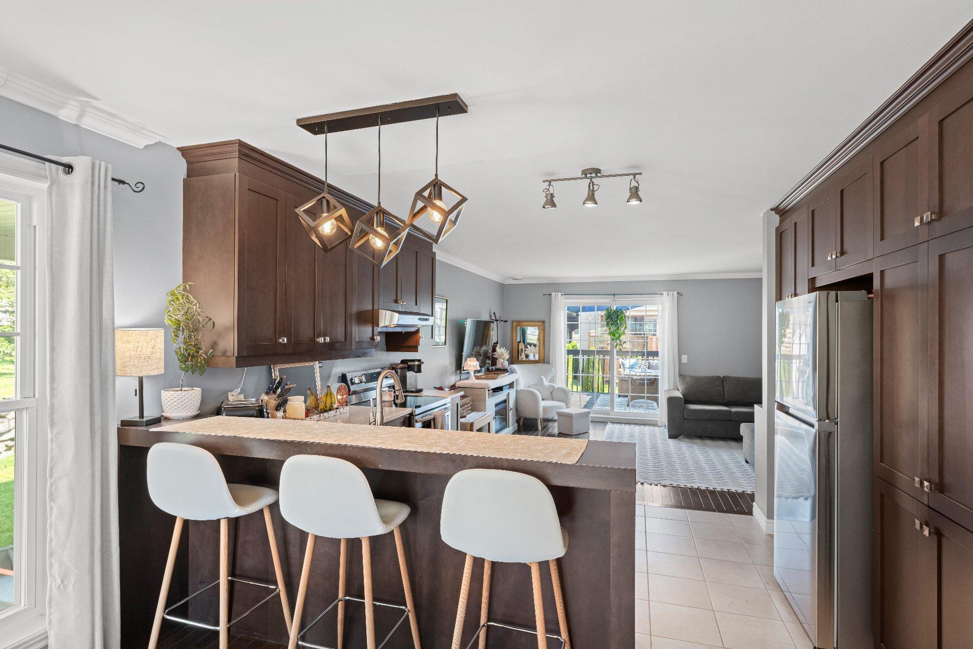 









1321


Rue Marcel-Marcotte

,
Sherbrooke (Brompton/Rock Forest/Saint-Élie/Deauville),




QC
J1N0S3

