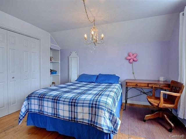 









19


1re Avenue

,
L'Épiphanie,




QC
J5X3P7


