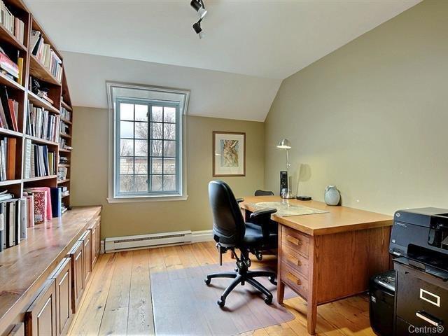 









19


1re Avenue

,
L'Épiphanie,




QC
J5X3P7

