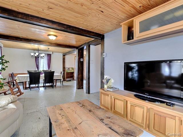 









19


1re Avenue

,
L'Épiphanie,




QC
J5X3P7

