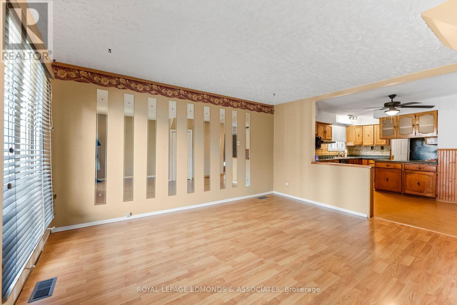 












607 ISABELLA STREET

,
Pembroke,




Ontario
K8A5V1

