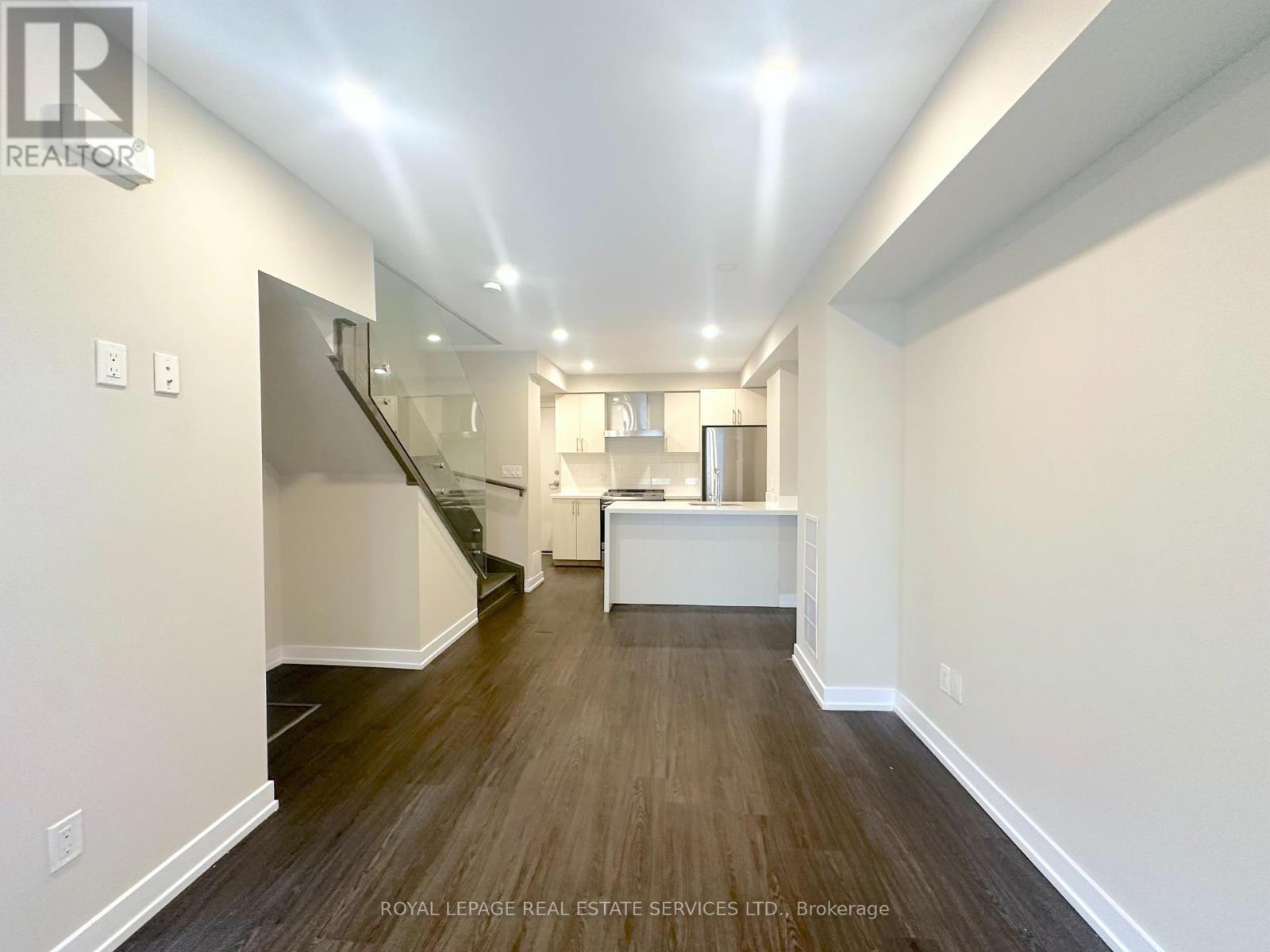 












286 BLEECKER STREET

,
Toronto,




Ontario
M4X1K7

