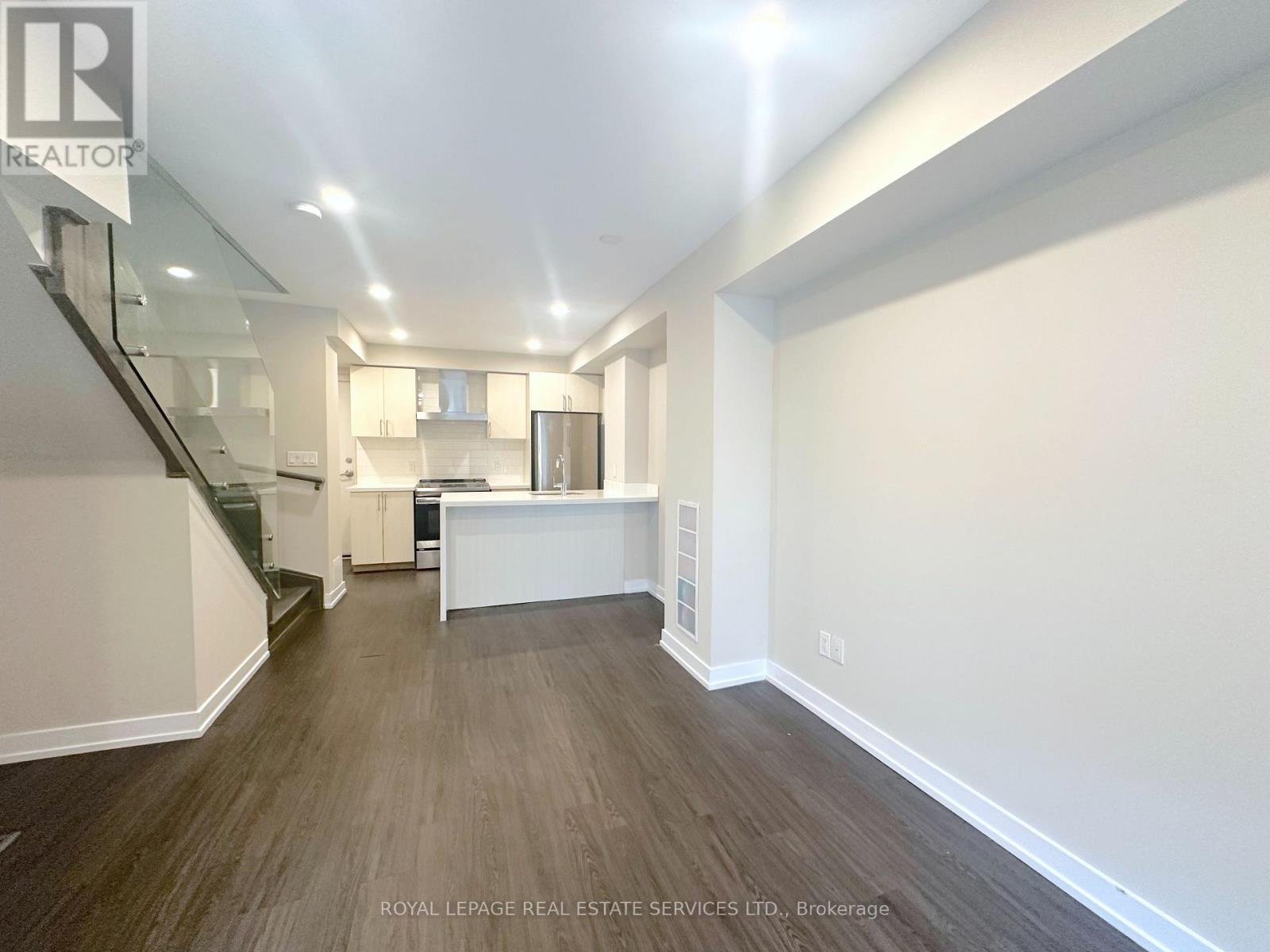 












286 BLEECKER STREET

,
Toronto,




Ontario
M4X1K7

