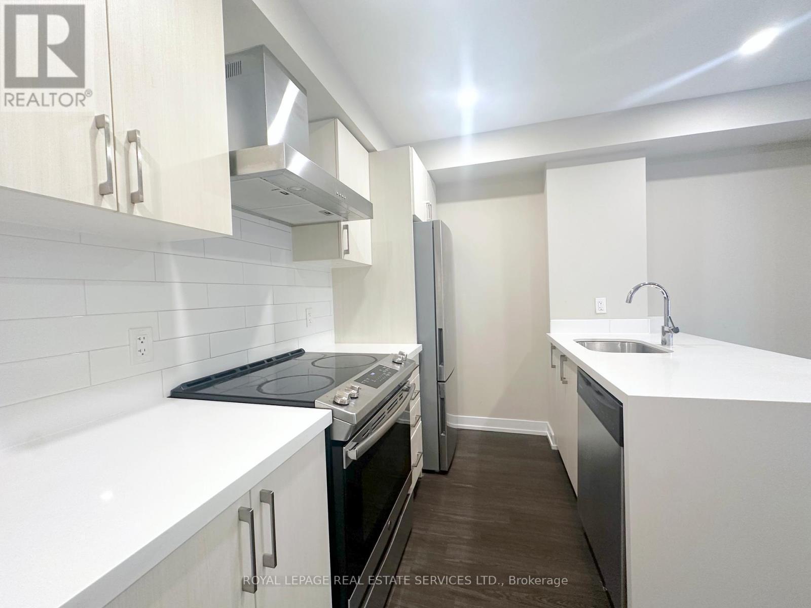 












286 BLEECKER STREET

,
Toronto,




Ontario
M4X1K7


