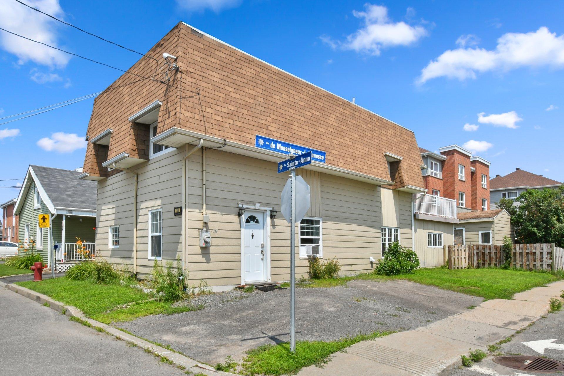 









84


Rue Ste-Anne

,
L'Épiphanie,




QC
J5X3Z8


