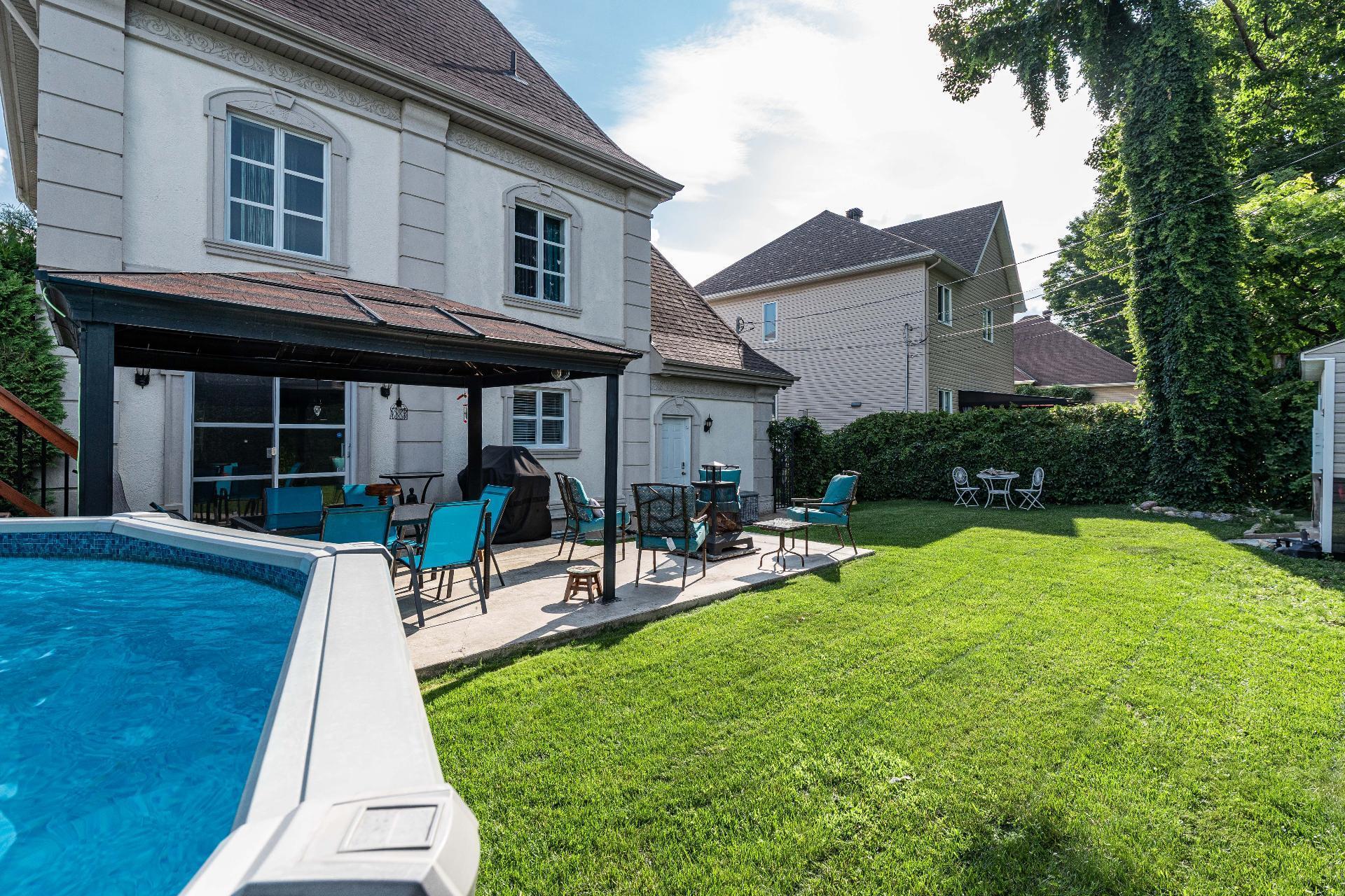 









303


Rue Maurice-St-Louis

,
Gatineau (Aylmer),




QC
J9J3V9

