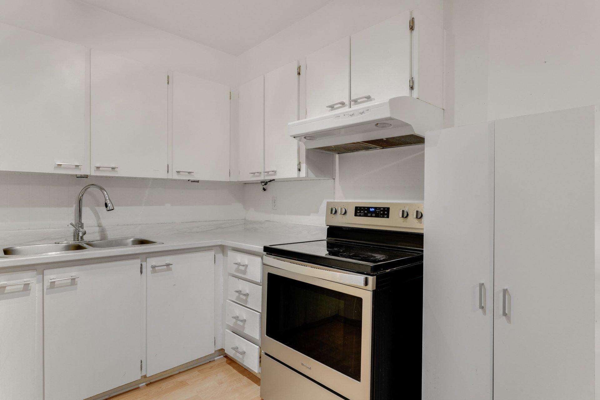 









289


Rue R.-Rollin

,
Gatineau (Gatineau),




QC
J8R1C6

