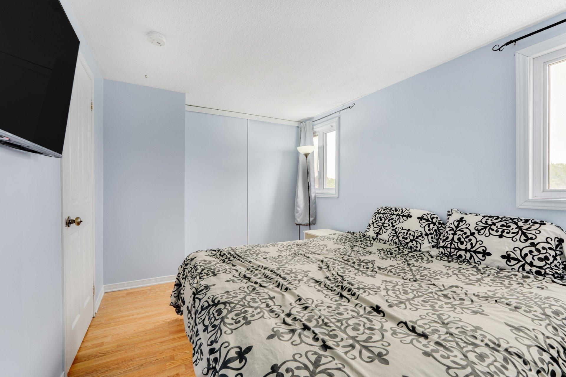 









289


Rue R.-Rollin

,
Gatineau (Gatineau),




QC
J8R1C6


