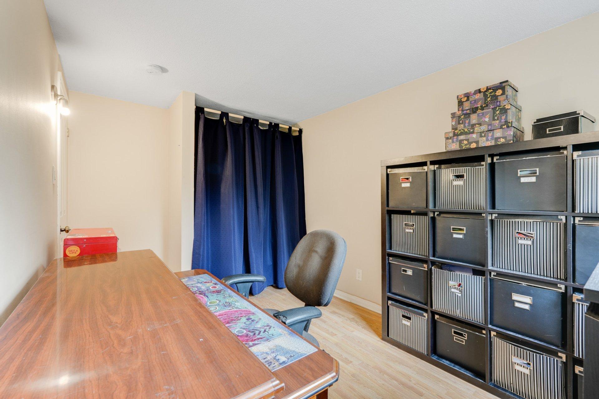 









289


Rue R.-Rollin

,
Gatineau (Gatineau),




QC
J8R1C6

