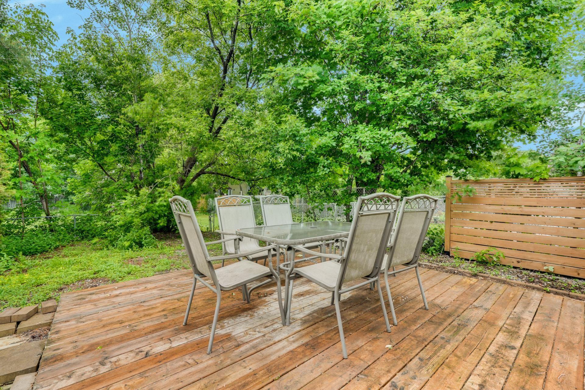 









289


Rue R.-Rollin

,
Gatineau (Gatineau),




QC
J8R1C6

