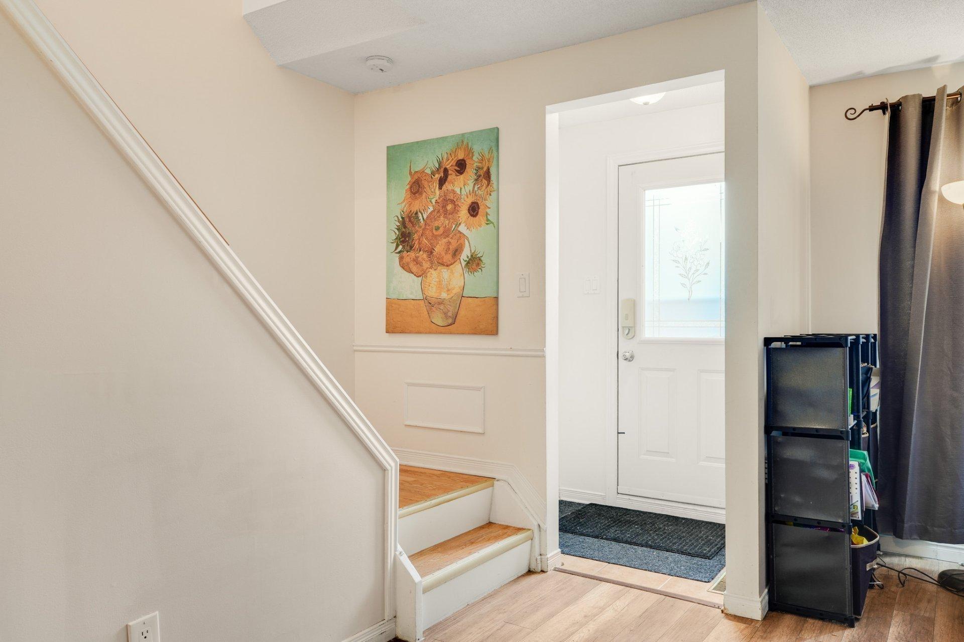 









289


Rue R.-Rollin

,
Gatineau (Gatineau),




QC
J8R1C6


