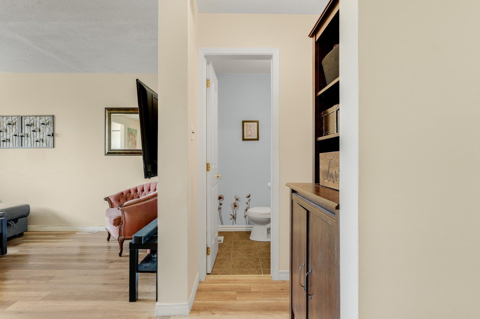 









289


Rue R.-Rollin

,
Gatineau (Gatineau),




QC
J8R1C6

