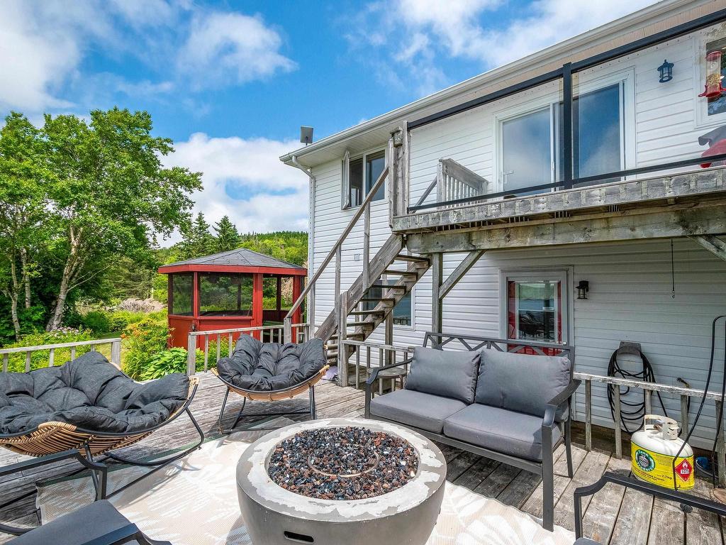 












14828 Highway 7

,
East Ship Harbour,




NS
B0J 3H0


