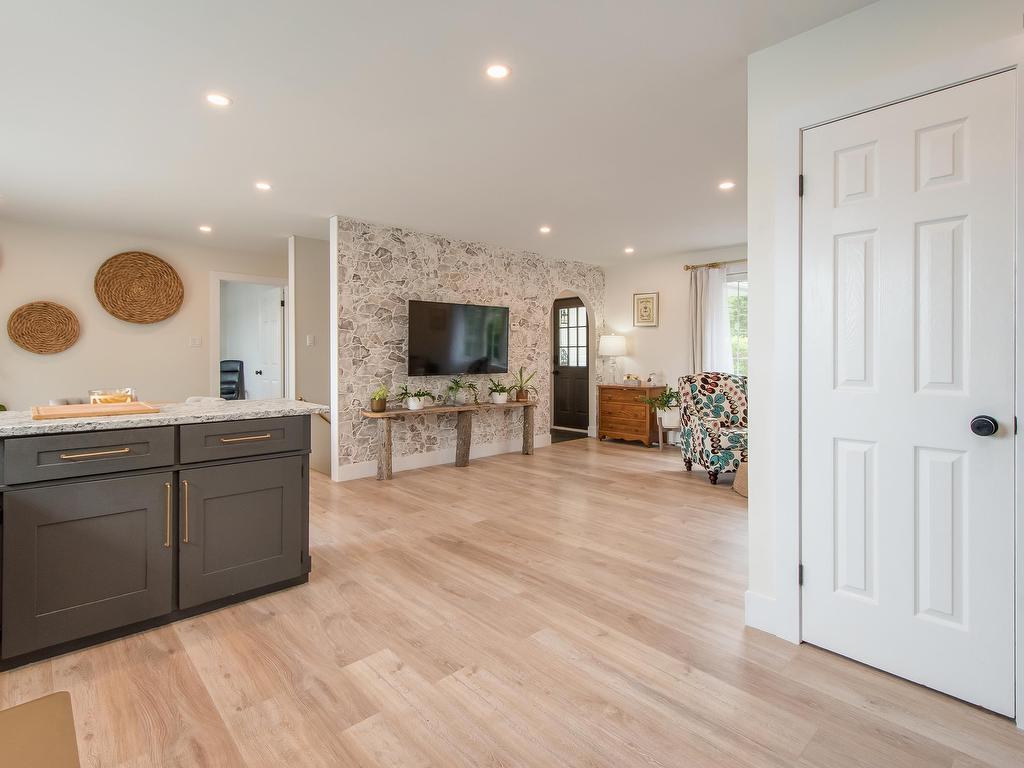 












14828 Highway 7

,
East Ship Harbour,




NS
B0J 3H0


