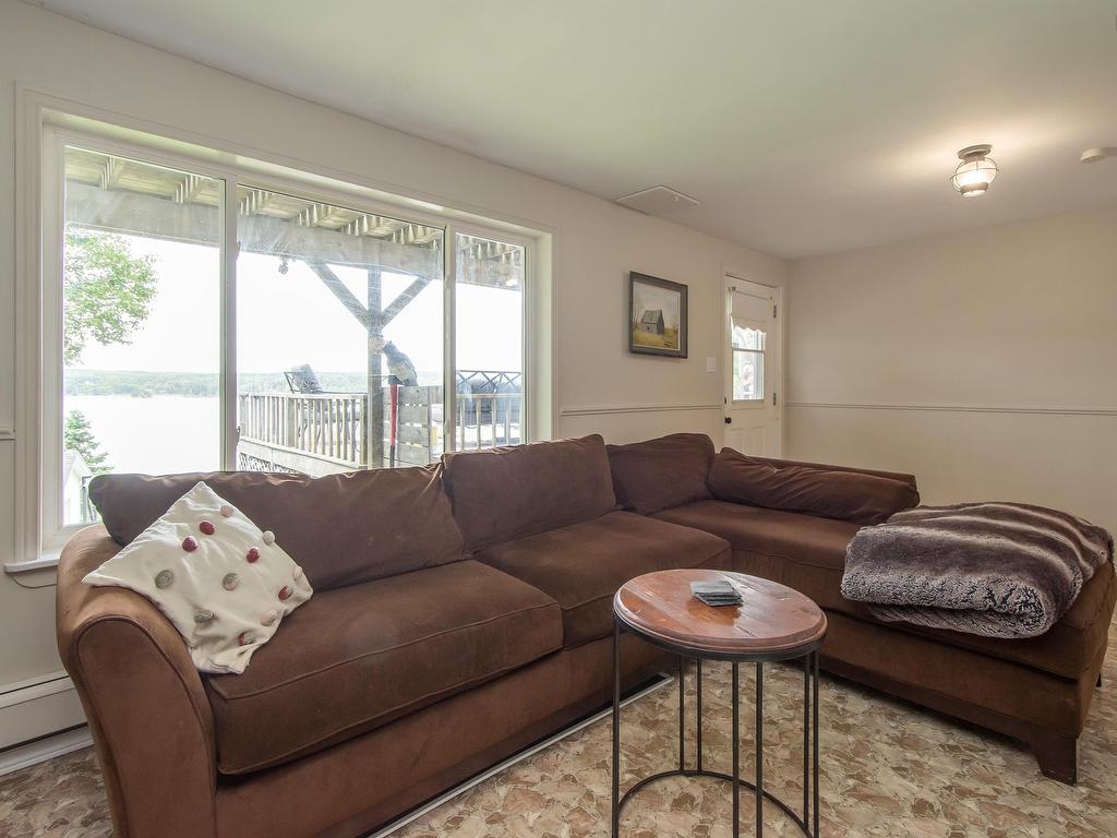 












14828 Highway 7

,
East Ship Harbour,




NS
B0J 3H0

