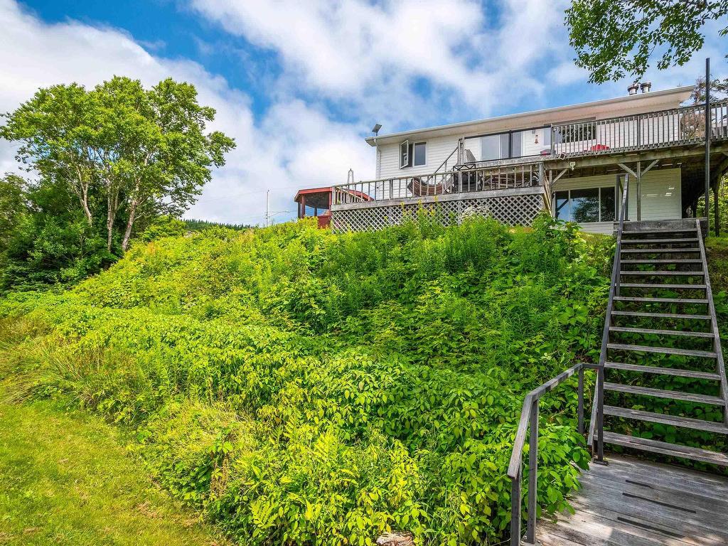 












14828 Highway 7

,
East Ship Harbour,




NS
B0J 3H0

