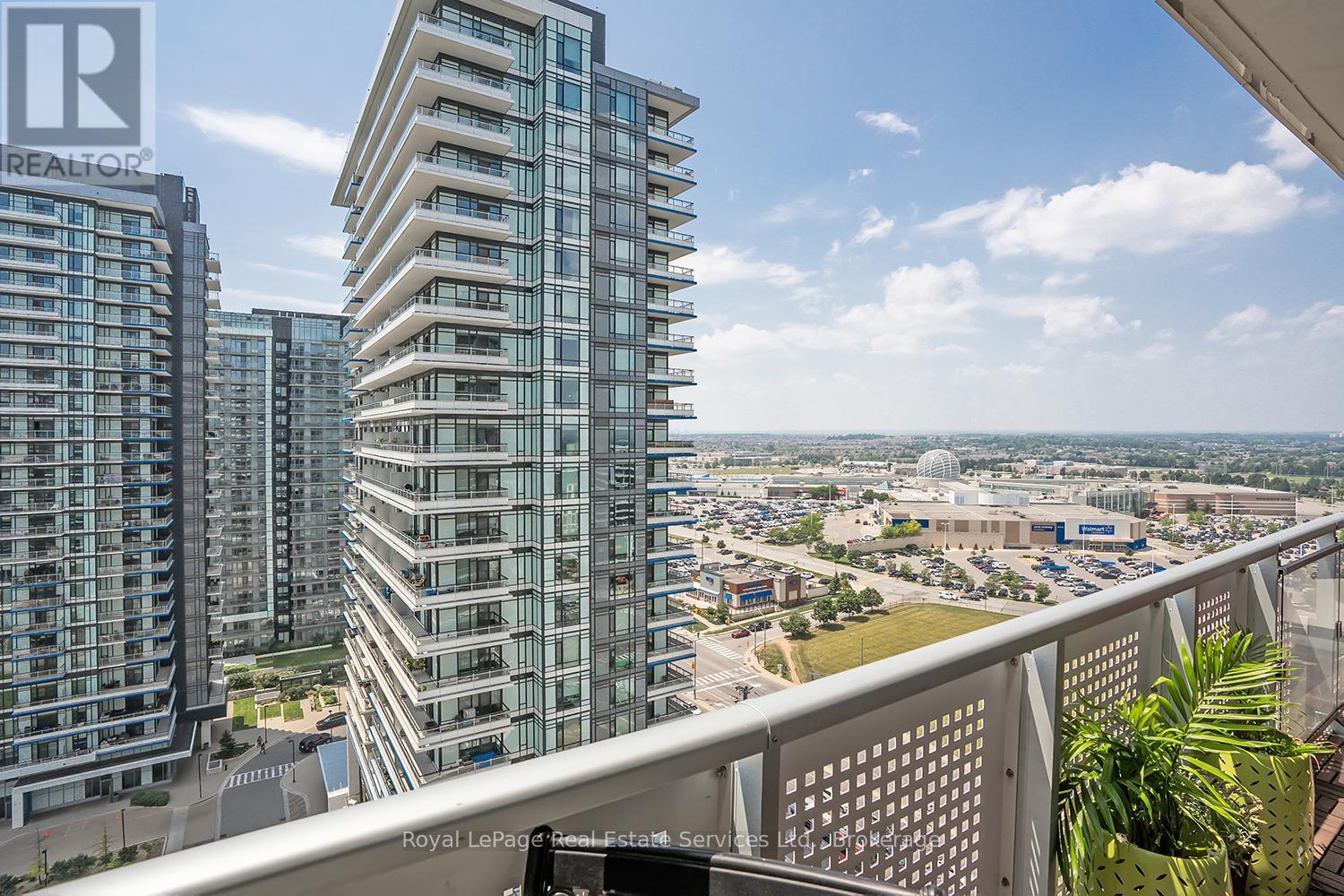












1403 - 2520 EGLINTON AVENUE W

,
Mississauga (Erin Mills),




Ontario
L5M0Y4

