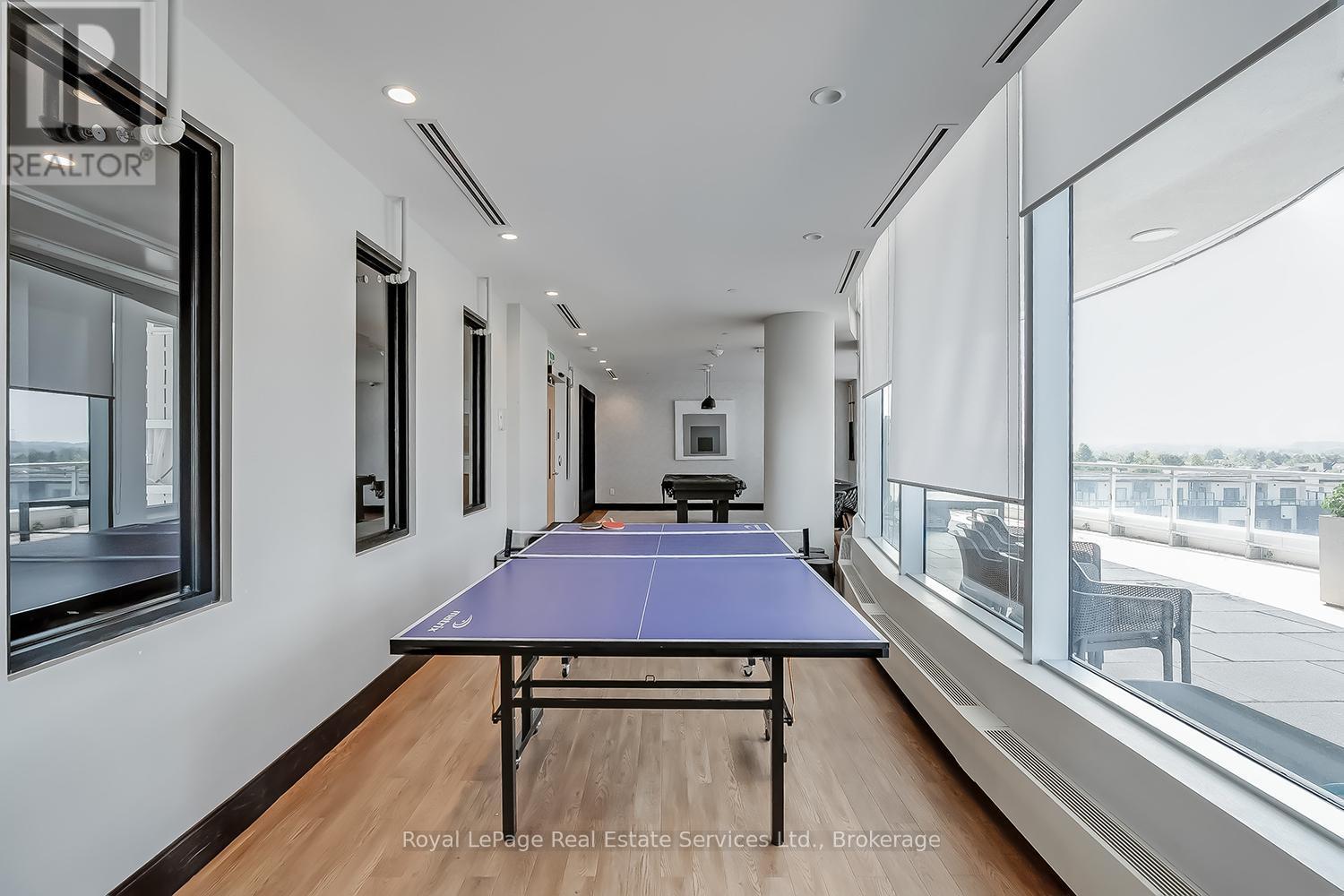












1403 - 2520 EGLINTON AVENUE W

,
Mississauga (Erin Mills),




Ontario
L5M0Y4

