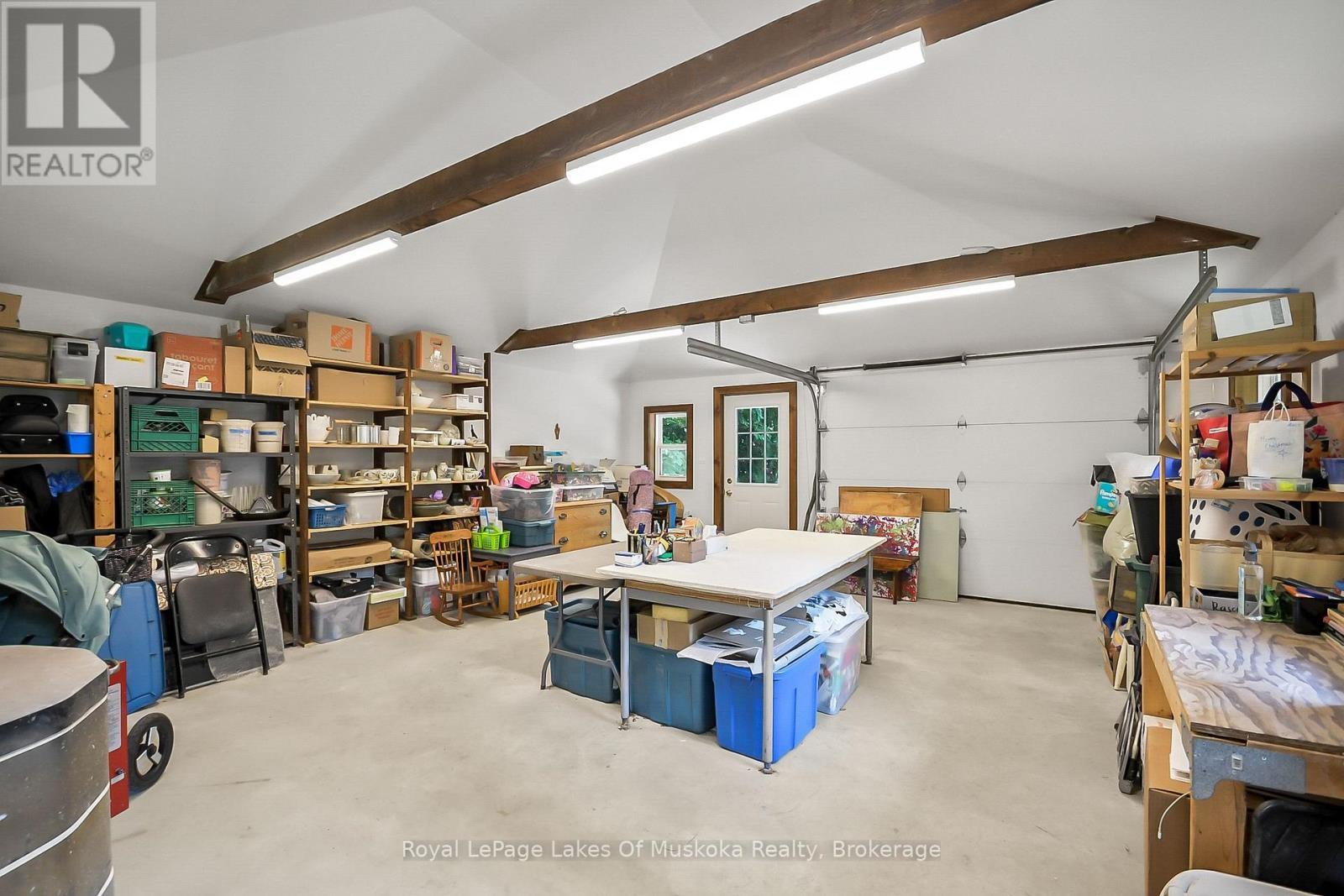 












98 MUSKOKA ROAD

,
Bracebridge (Monck (Bracebridge)),




Ontario
P1L1H4

