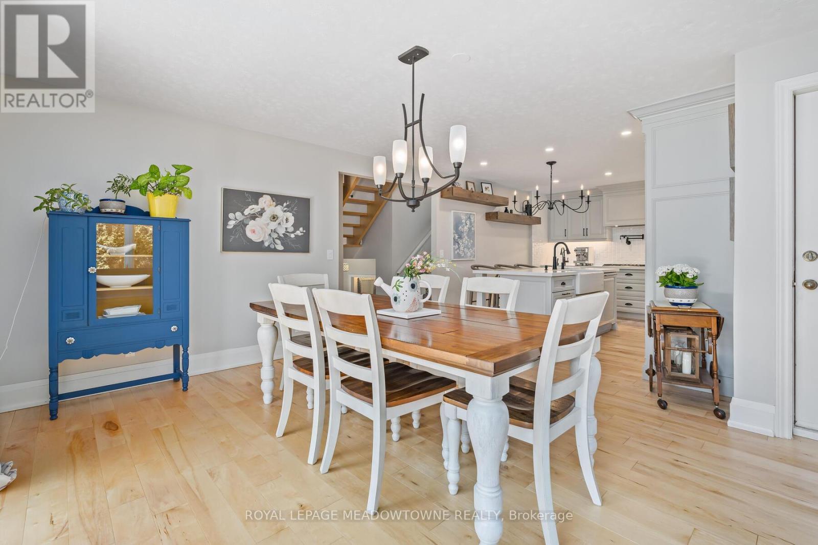 












1 ERINLEA CRESCENT

,
Erin,




Ontario
N0B1T0

