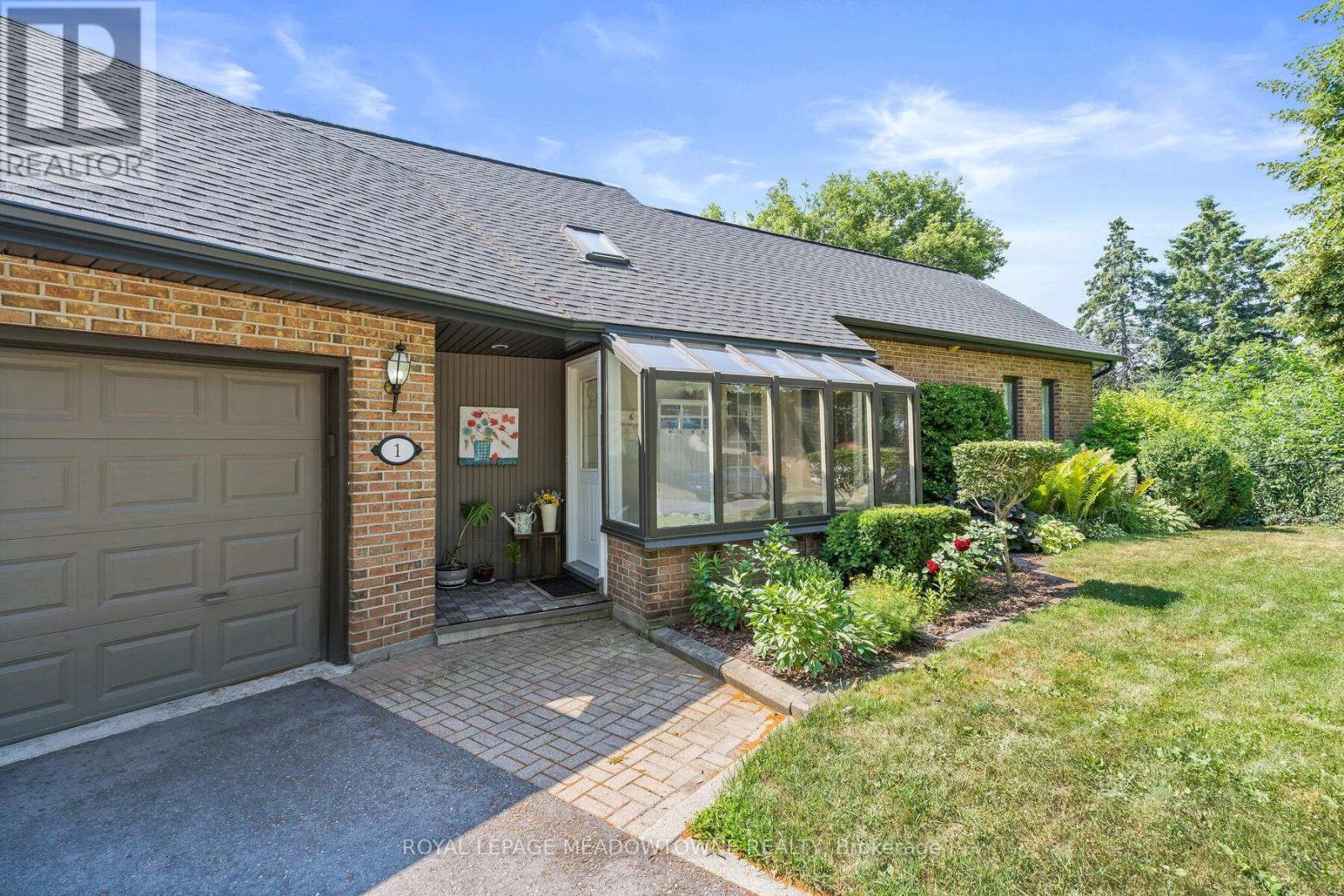 












1 ERINLEA CRESCENT

,
Erin,




Ontario
N0B1T0

