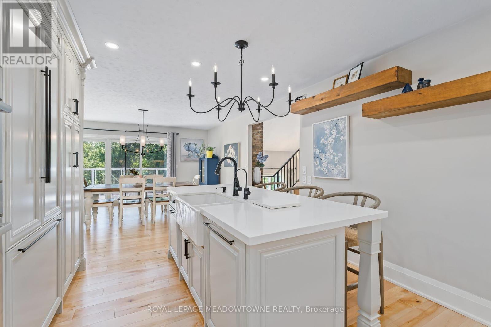 












1 ERINLEA CRESCENT

,
Erin,




Ontario
N0B1T0

