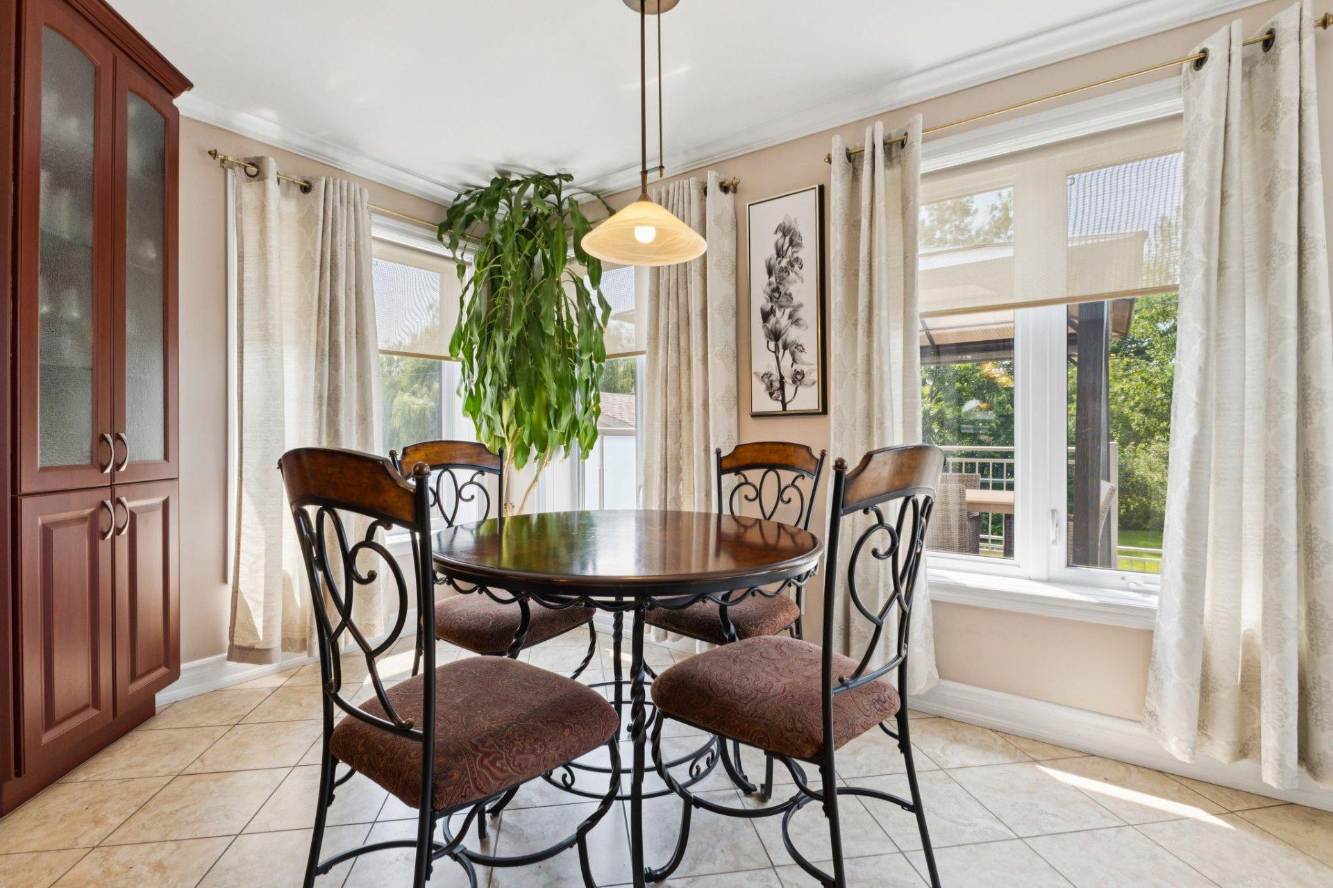 









69


Rue de Ste-Monique

,
Gatineau (Gatineau),




QC
J8R0C4


