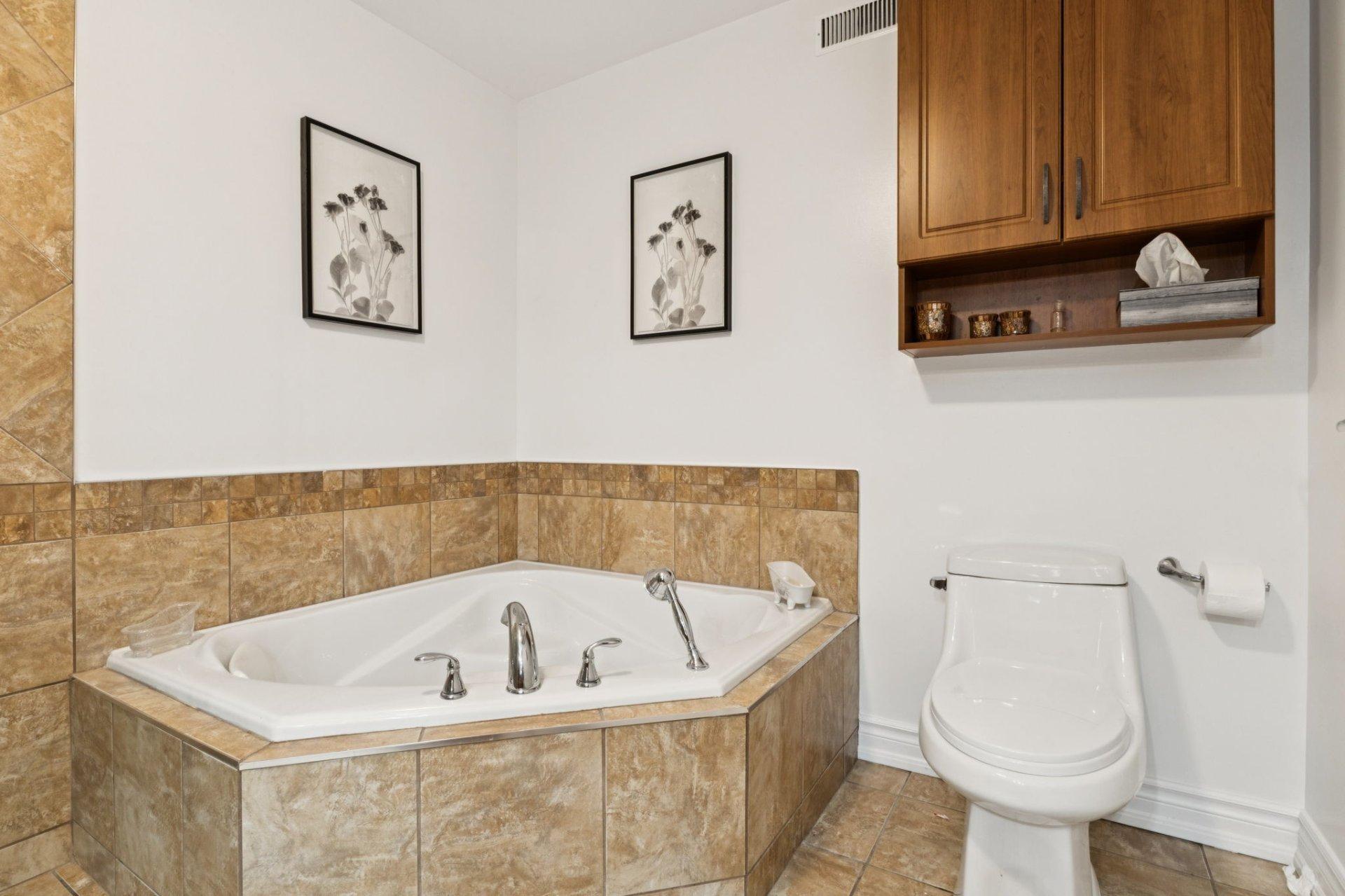









69


Rue de Ste-Monique

,
Gatineau (Gatineau),




QC
J8R0C4

