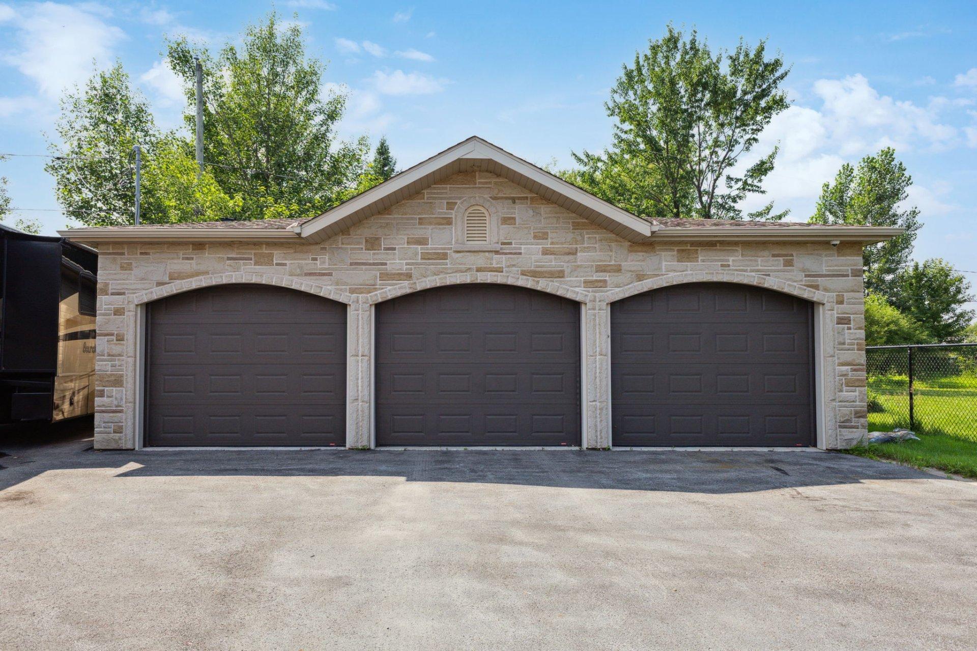 









69


Rue de Ste-Monique

,
Gatineau (Gatineau),




QC
J8R0C4

