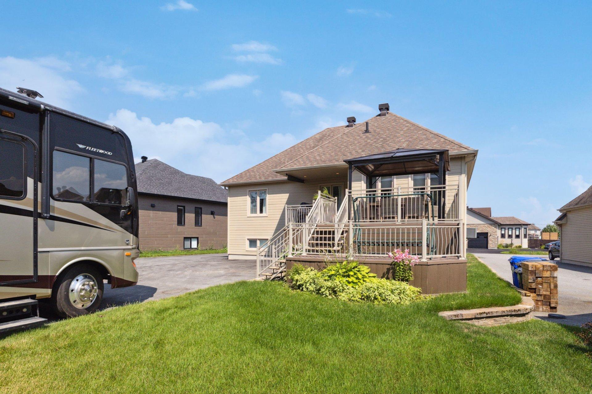 









69


Rue de Ste-Monique

,
Gatineau (Gatineau),




QC
J8R0C4

