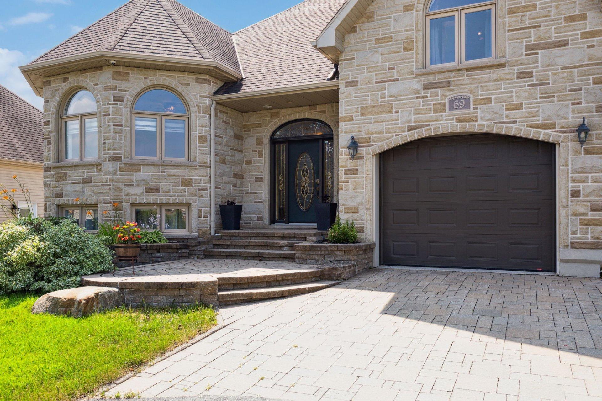 









69


Rue de Ste-Monique

,
Gatineau (Gatineau),




QC
J8R0C4

