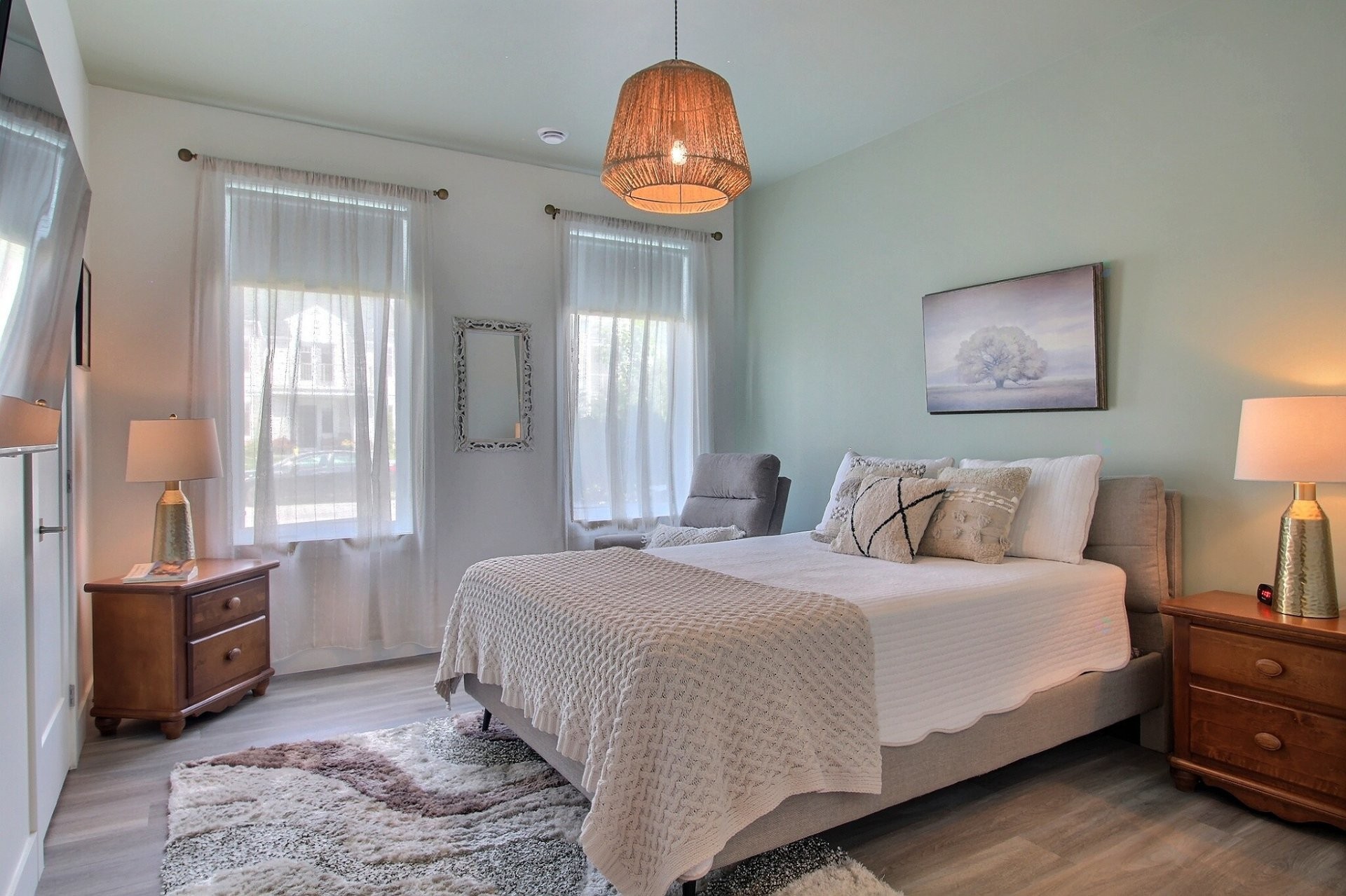 









65


Rue Desjardins

, 2,
Magog,




QC
J1X5X8

