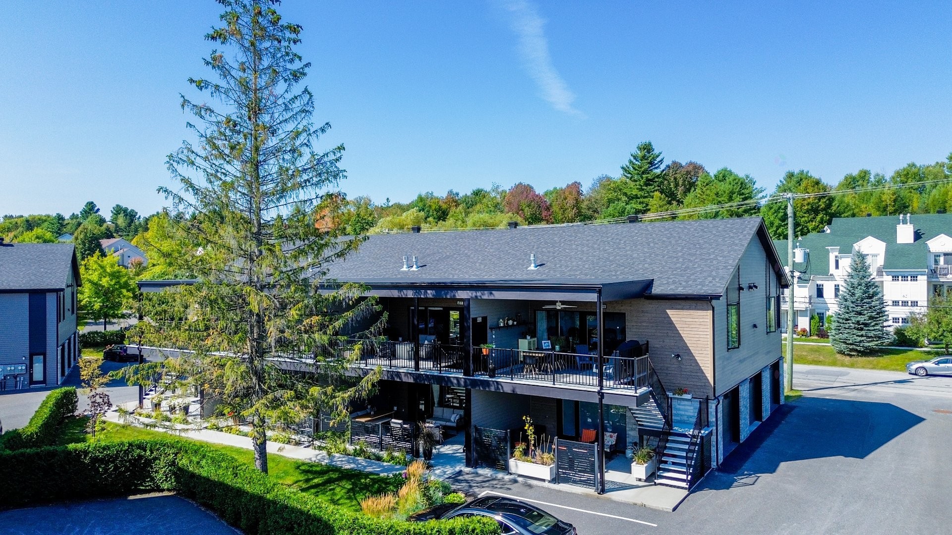 









65


Rue Desjardins

, 2,
Magog,




QC
J1X5X8

