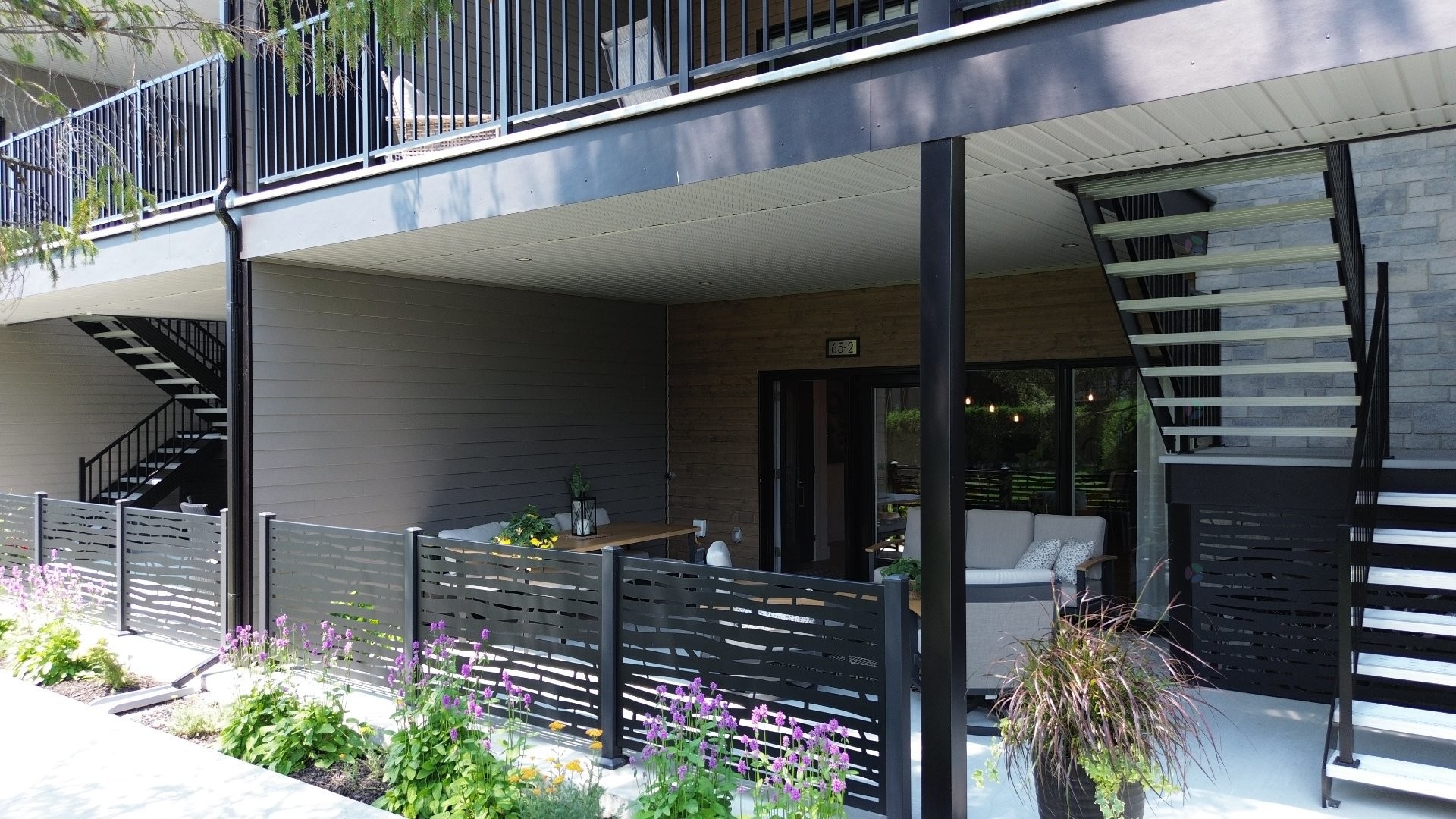 









65


Rue Desjardins

, 2,
Magog,




QC
J1X5X8

